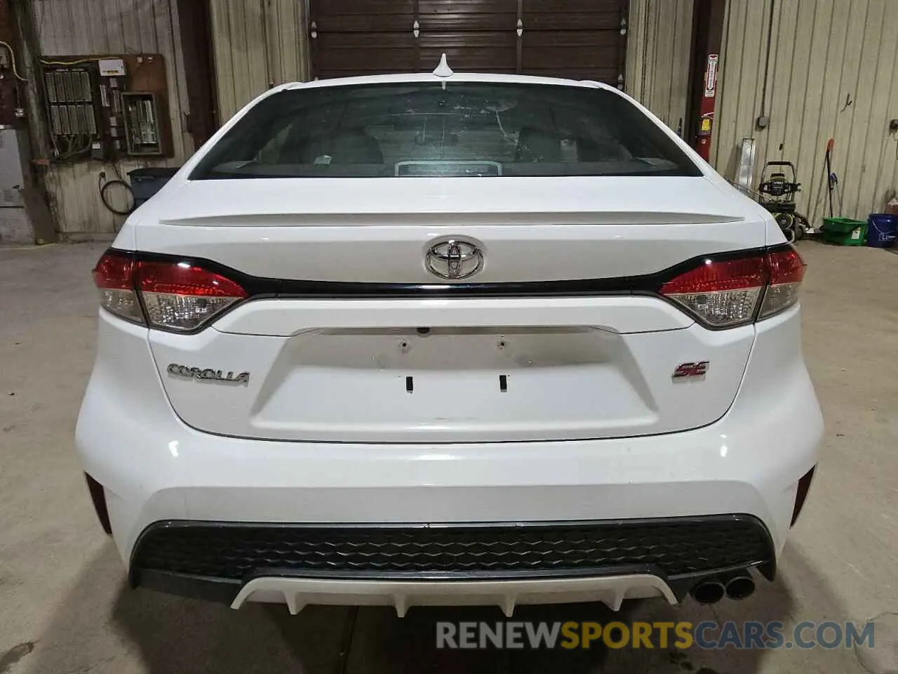 6 Photograph of a damaged car 5YFP4RCE4LP026223 TOYOTA COROLLA 2020