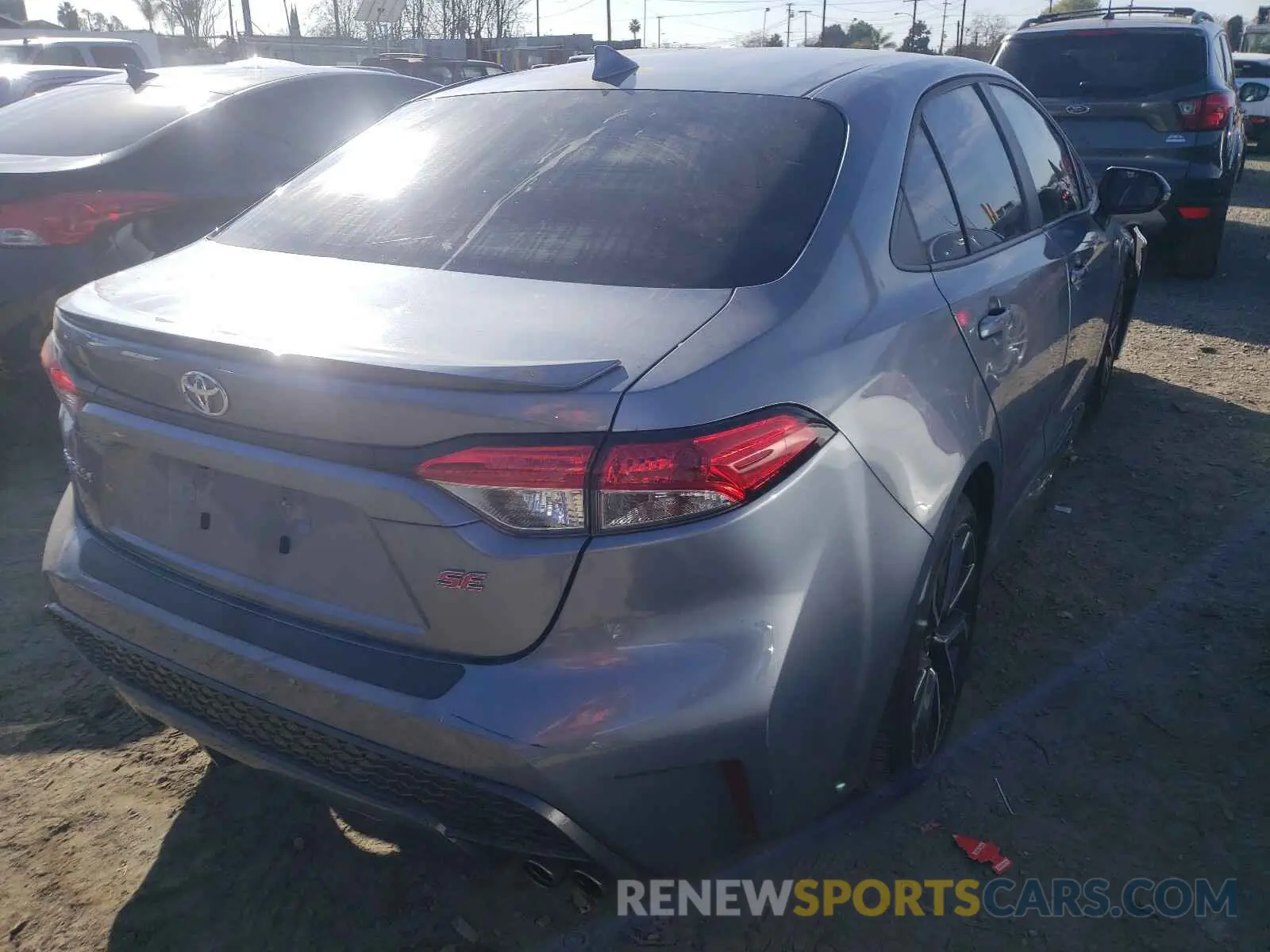 4 Photograph of a damaged car 5YFP4RCE4LP052305 TOYOTA COROLLA 2020