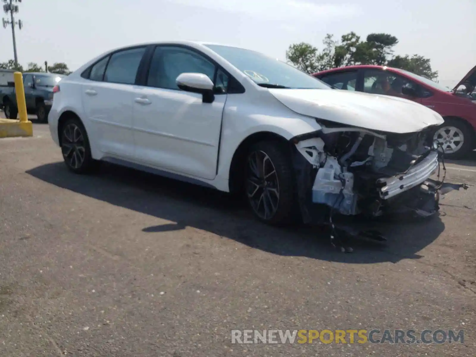 1 Photograph of a damaged car 5YFP4RCE6LP037997 TOYOTA COROLLA 2020