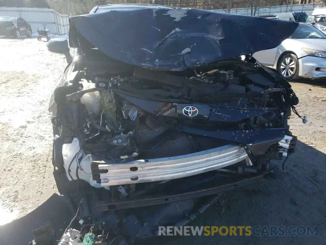 9 Photograph of a damaged car 5YFP4RCE7LP014924 TOYOTA COROLLA 2020