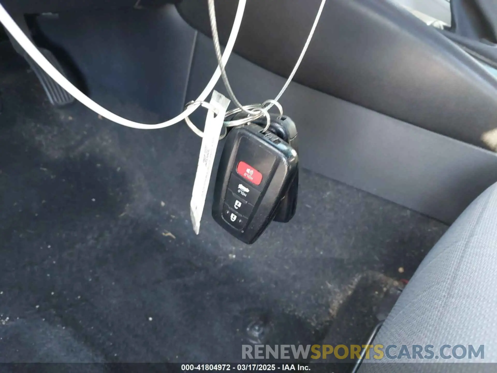 11 Photograph of a damaged car 5YFP4RCE7LP015507 TOYOTA COROLLA 2020