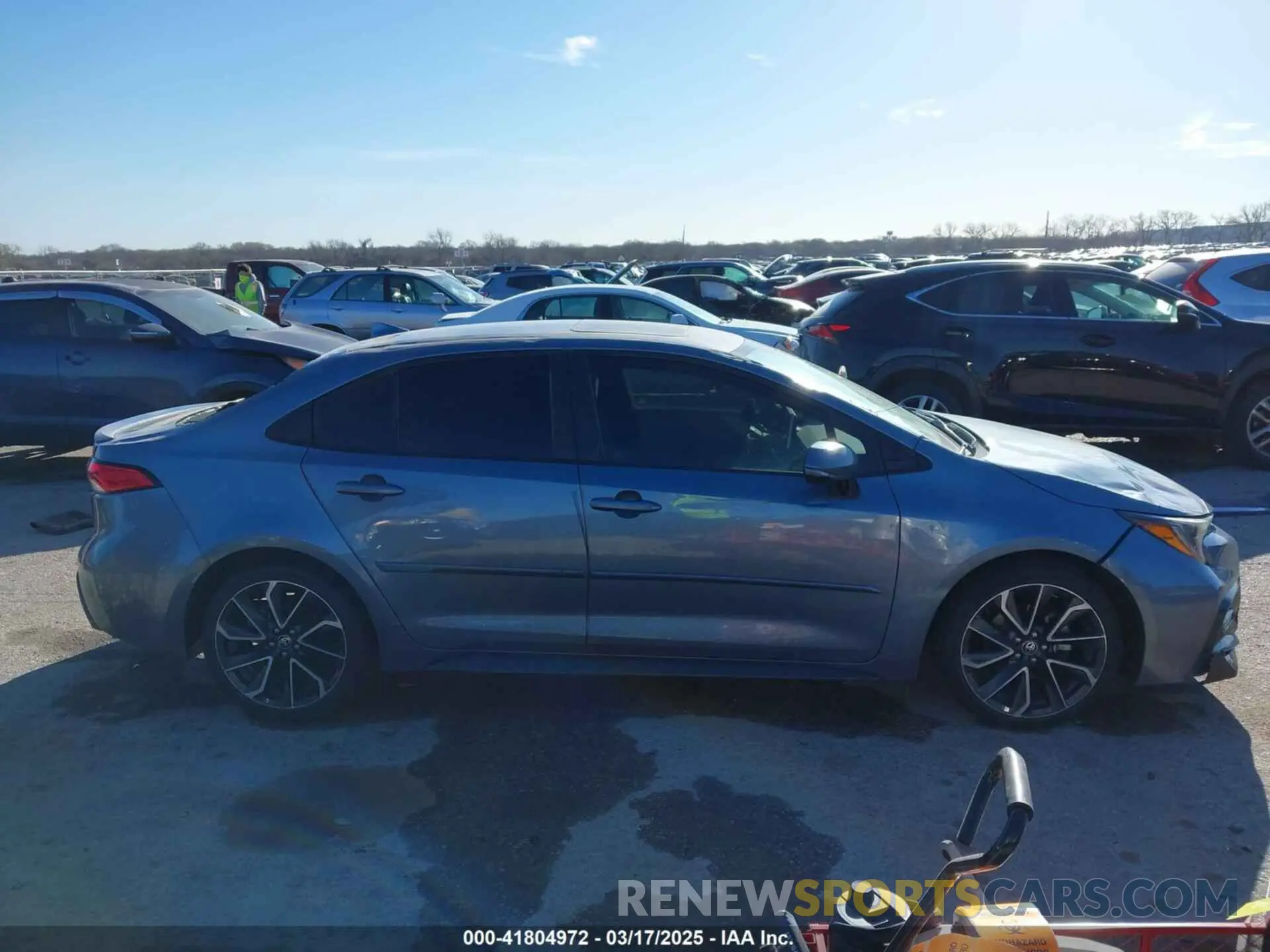 13 Photograph of a damaged car 5YFP4RCE7LP015507 TOYOTA COROLLA 2020
