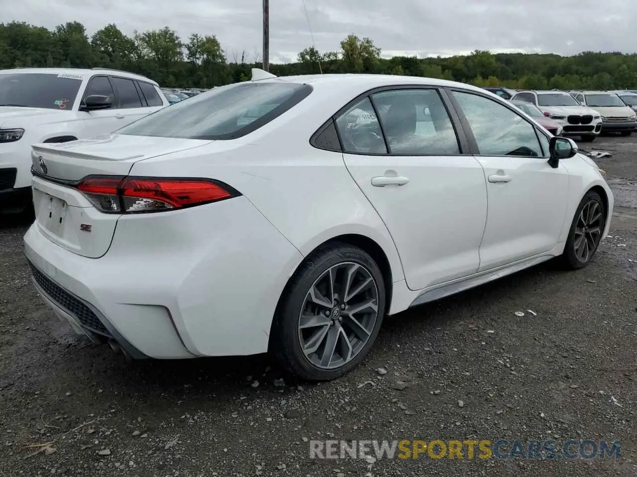 3 Photograph of a damaged car 5YFP4RCE7LP016043 TOYOTA COROLLA 2020