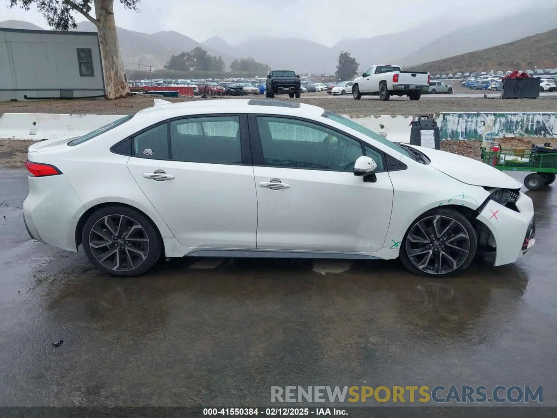 13 Photograph of a damaged car 5YFP4RCE7LP041525 TOYOTA COROLLA 2020