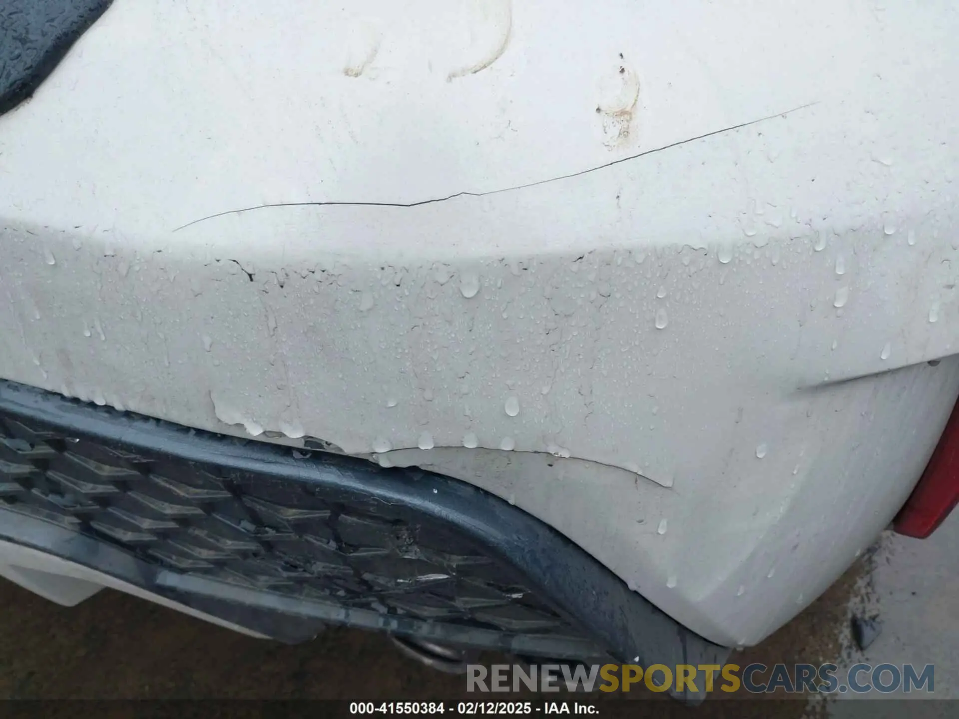 19 Photograph of a damaged car 5YFP4RCE7LP041525 TOYOTA COROLLA 2020
