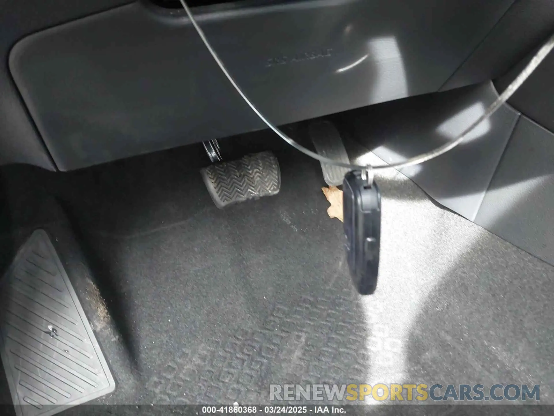 11 Photograph of a damaged car 5YFP4RCE9LP009370 TOYOTA COROLLA 2020