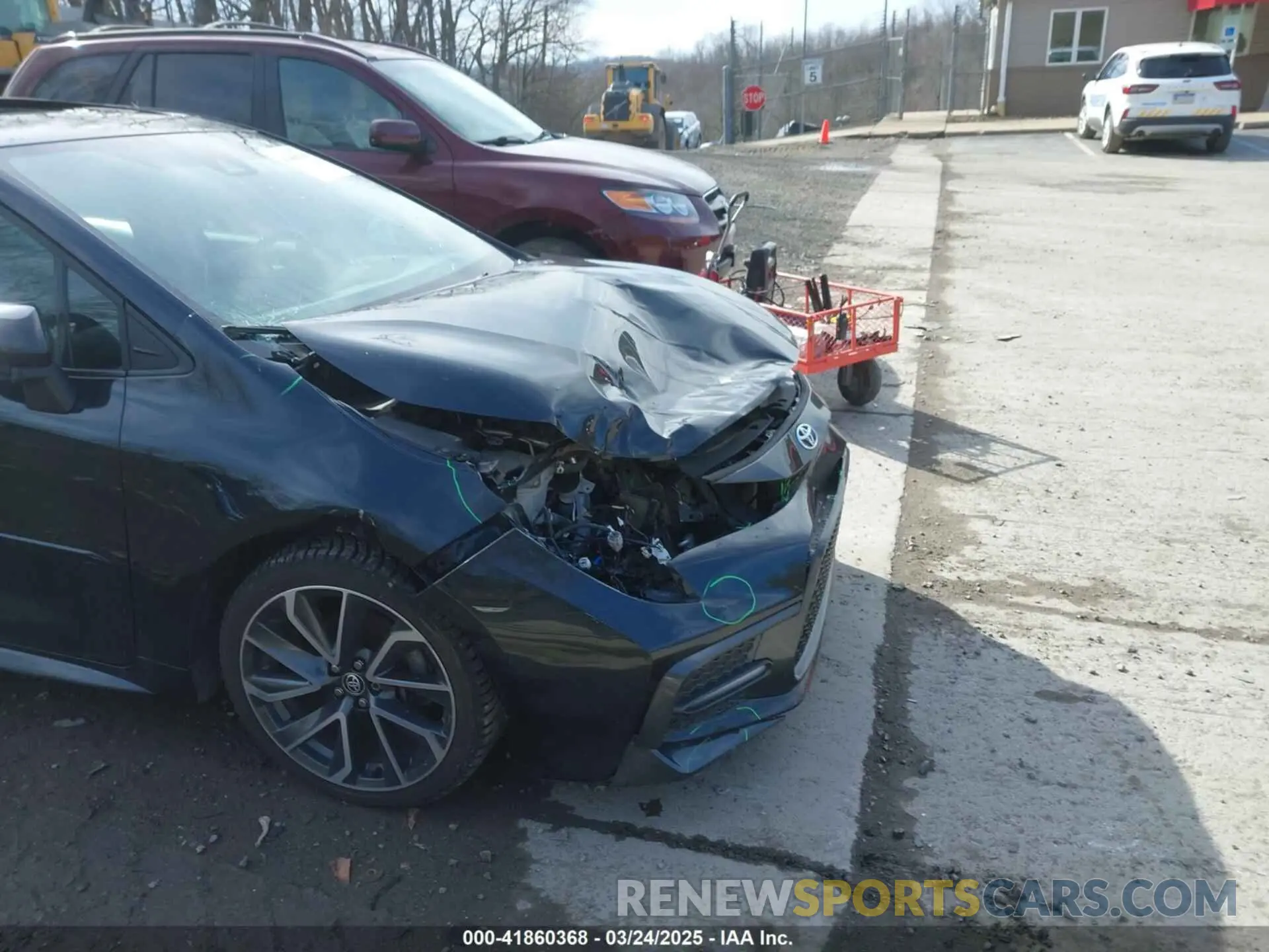 18 Photograph of a damaged car 5YFP4RCE9LP009370 TOYOTA COROLLA 2020