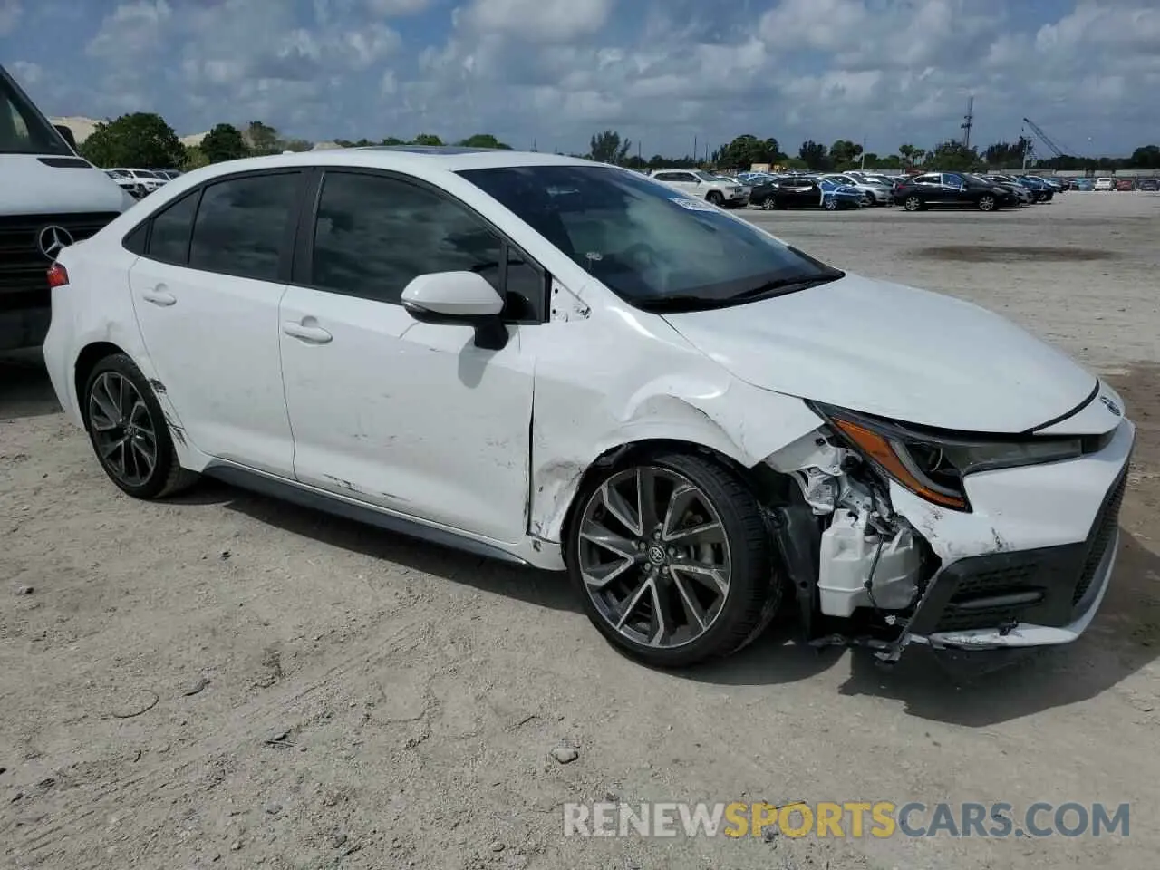 4 Photograph of a damaged car 5YFP4RCEXLP055497 TOYOTA COROLLA 2020