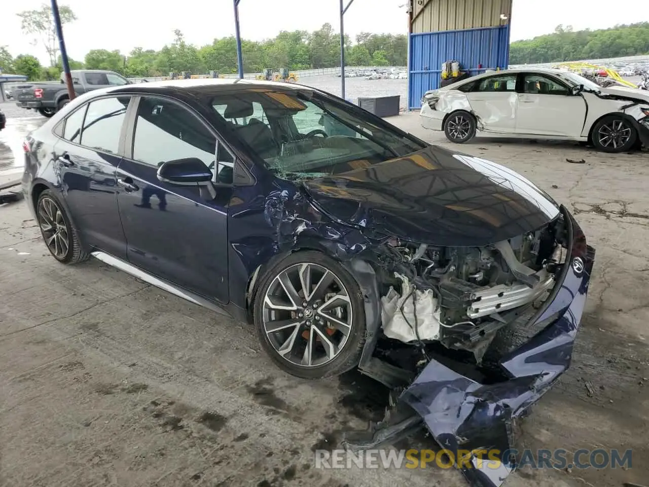 4 Photograph of a damaged car 5YFS4RCE0LP011745 TOYOTA COROLLA 2020