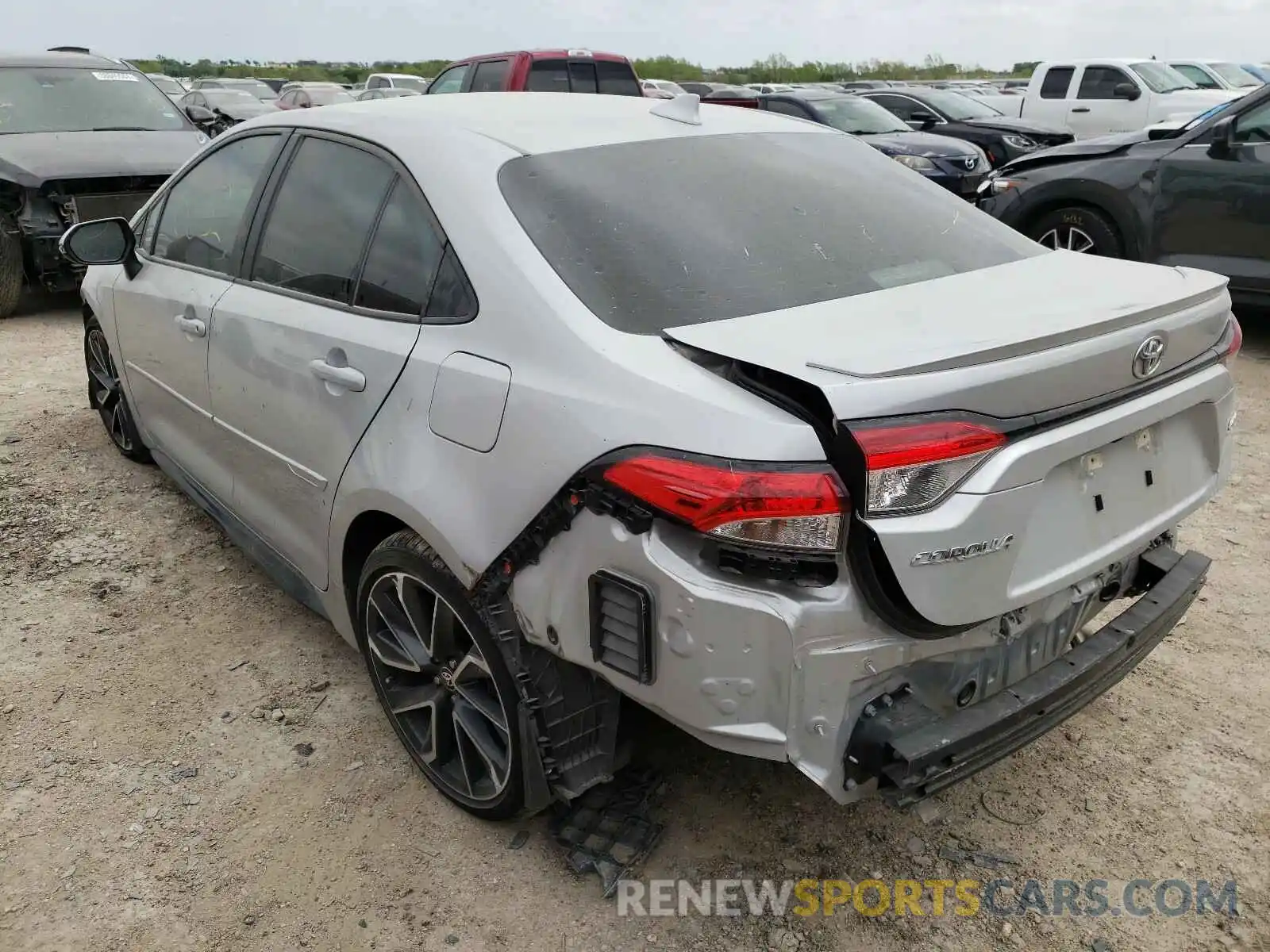 3 Photograph of a damaged car 5YFS4RCE0LP024950 TOYOTA COROLLA 2020