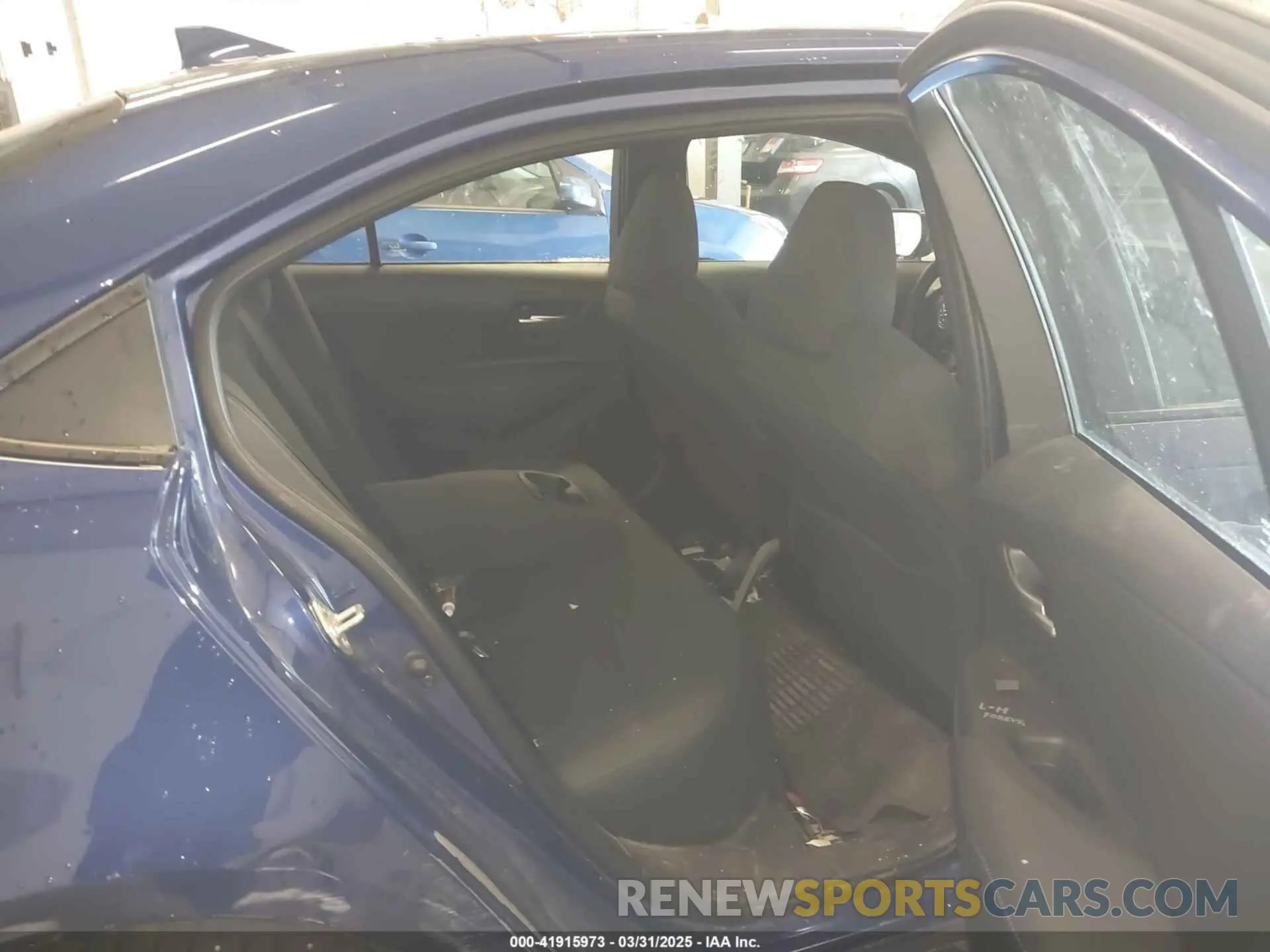 8 Photograph of a damaged car 5YFS4RCE0LP028478 TOYOTA COROLLA 2020