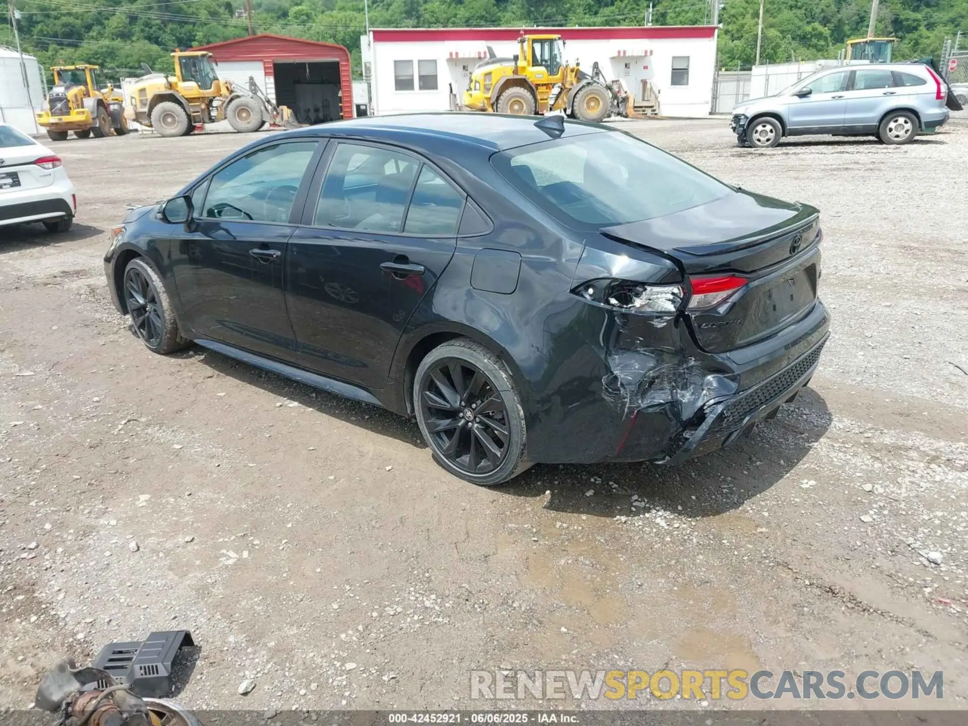 3 Photograph of a damaged car 5YFS4RCE0LP033826 TOYOTA COROLLA 2020