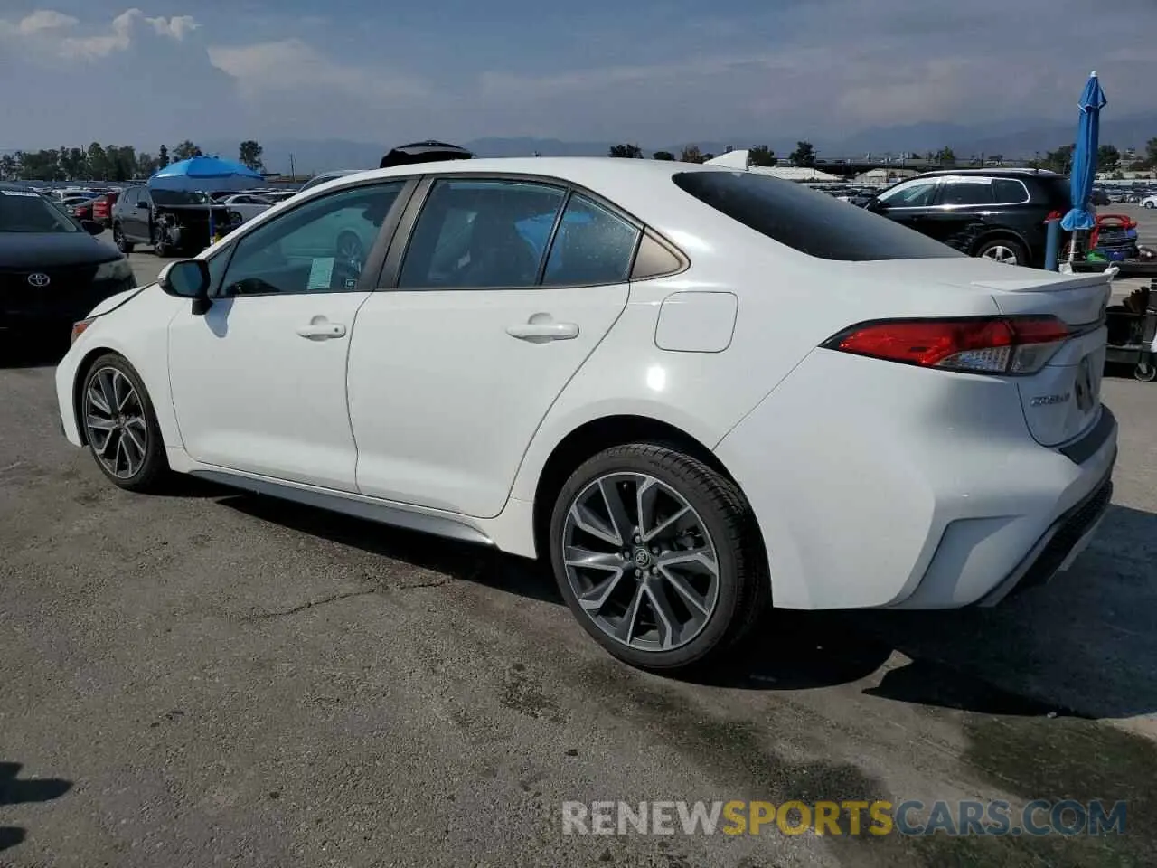 2 Photograph of a damaged car 5YFS4RCE0LP036841 TOYOTA COROLLA 2020