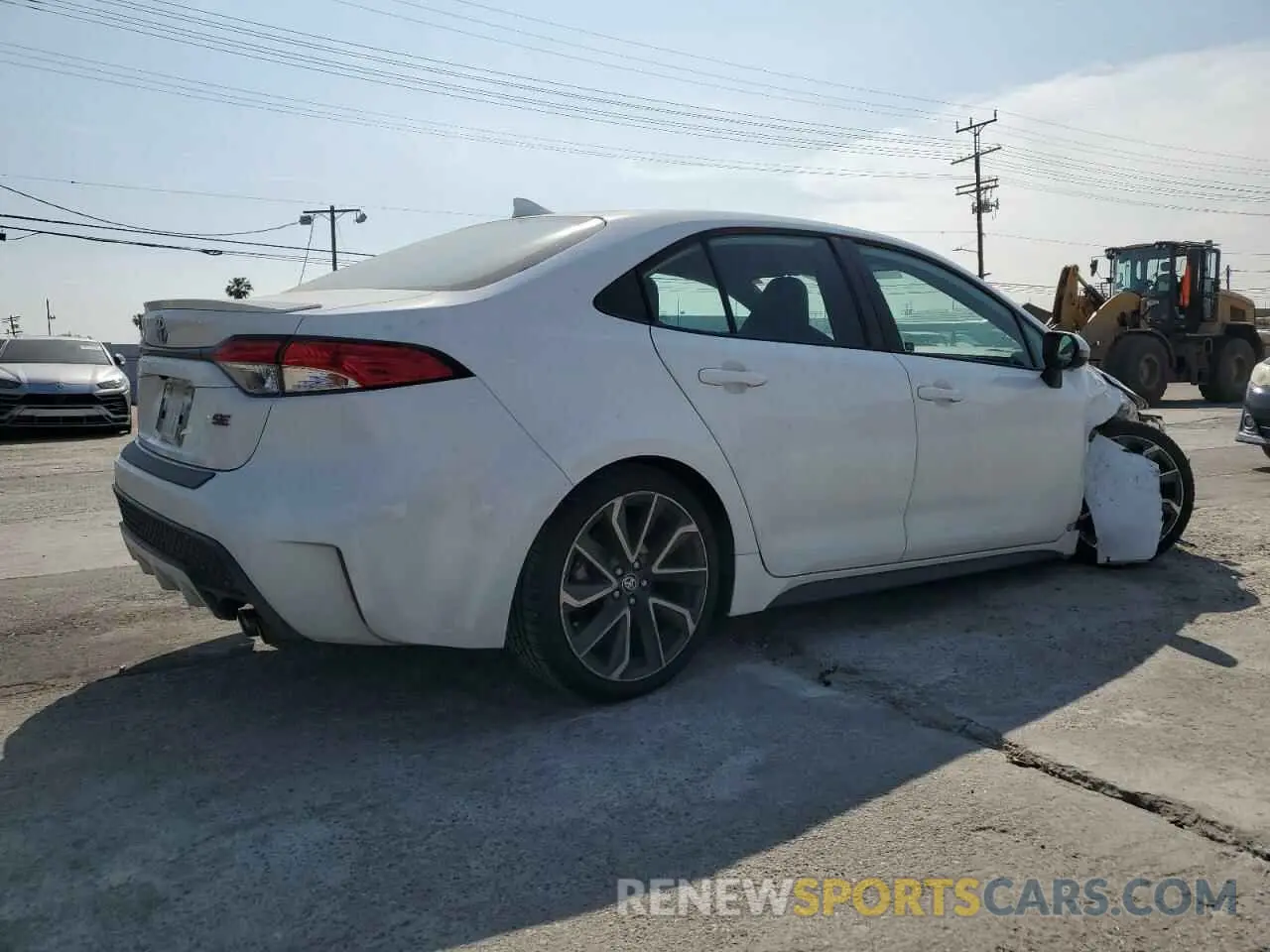 3 Photograph of a damaged car 5YFS4RCE0LP036841 TOYOTA COROLLA 2020