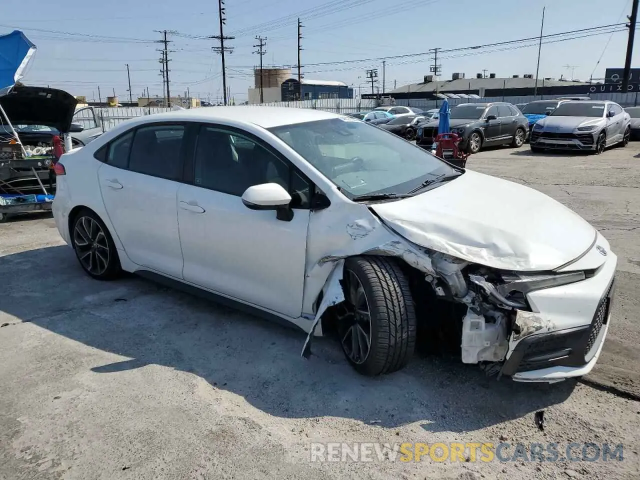 4 Photograph of a damaged car 5YFS4RCE0LP036841 TOYOTA COROLLA 2020