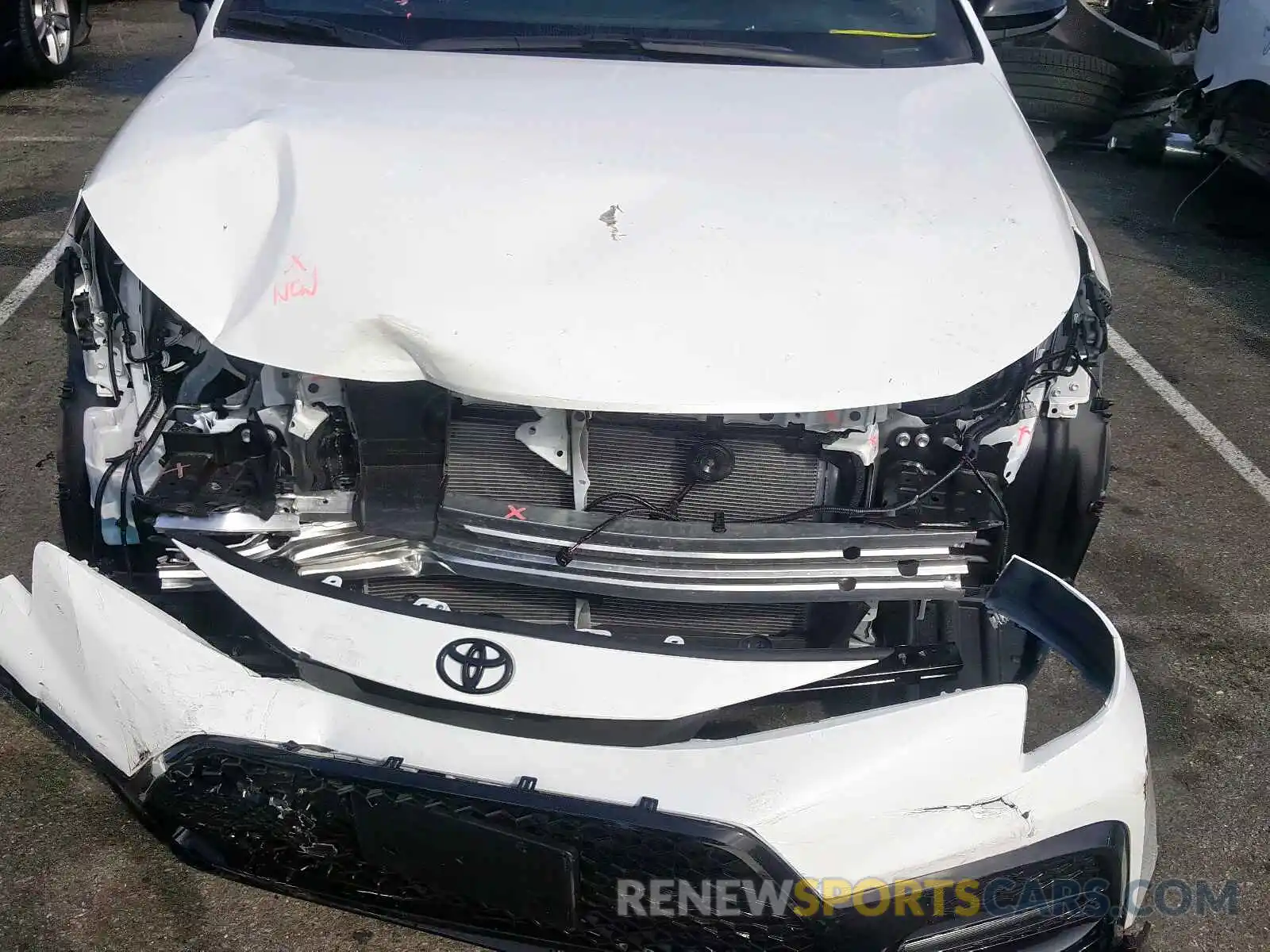 9 Photograph of a damaged car 5YFS4RCE0LP039125 TOYOTA COROLLA 2020