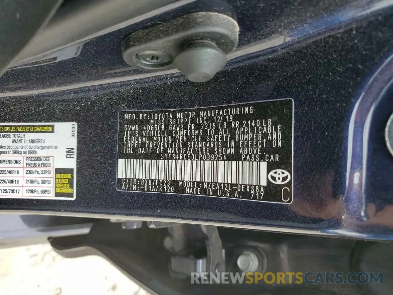 13 Photograph of a damaged car 5YFS4RCE0LP039254 TOYOTA COROLLA 2020