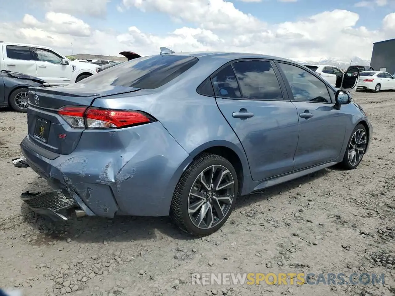 3 Photograph of a damaged car 5YFS4RCE0LP042168 TOYOTA COROLLA 2020