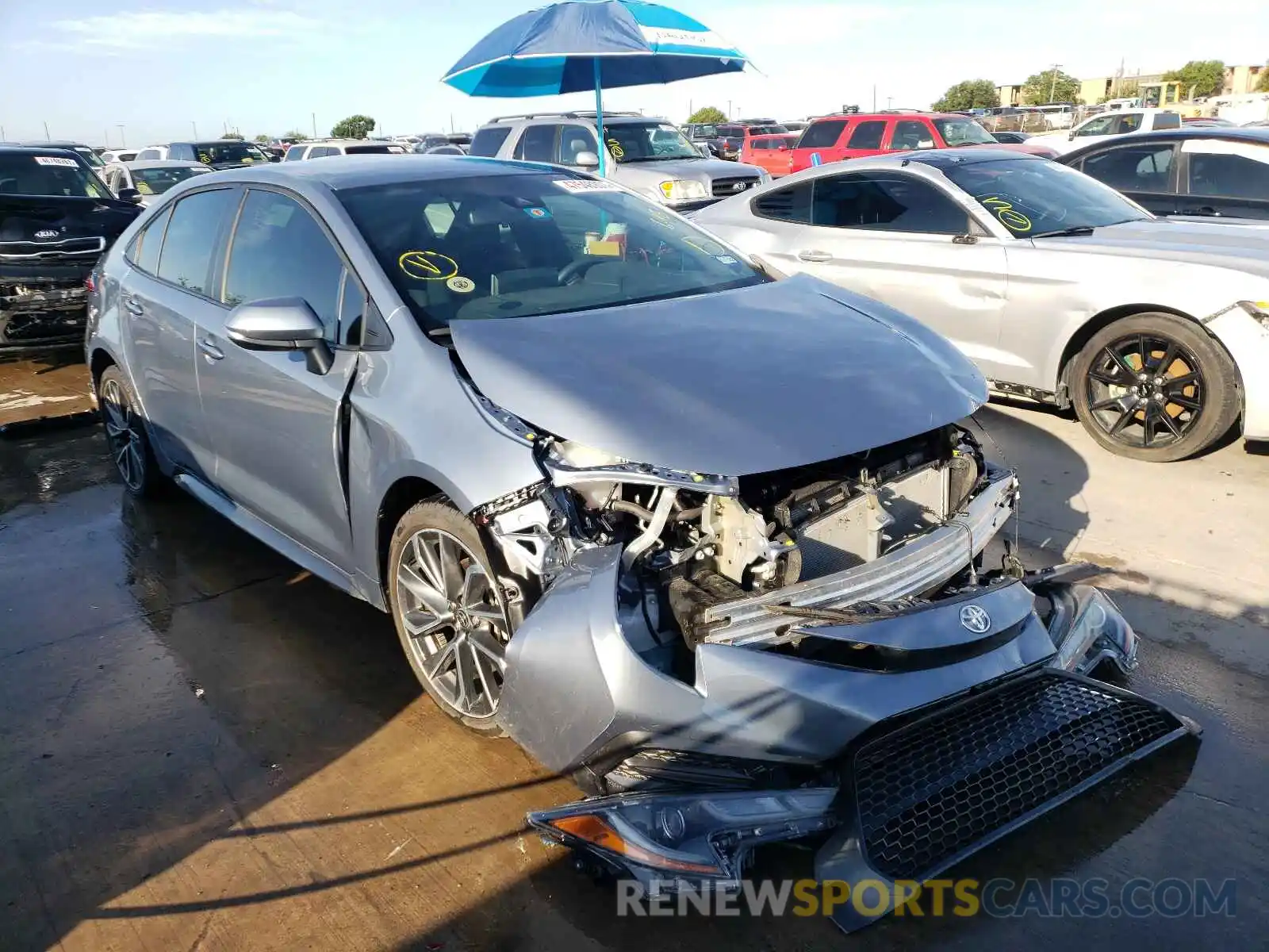 1 Photograph of a damaged car 5YFS4RCE0LP044308 TOYOTA COROLLA 2020