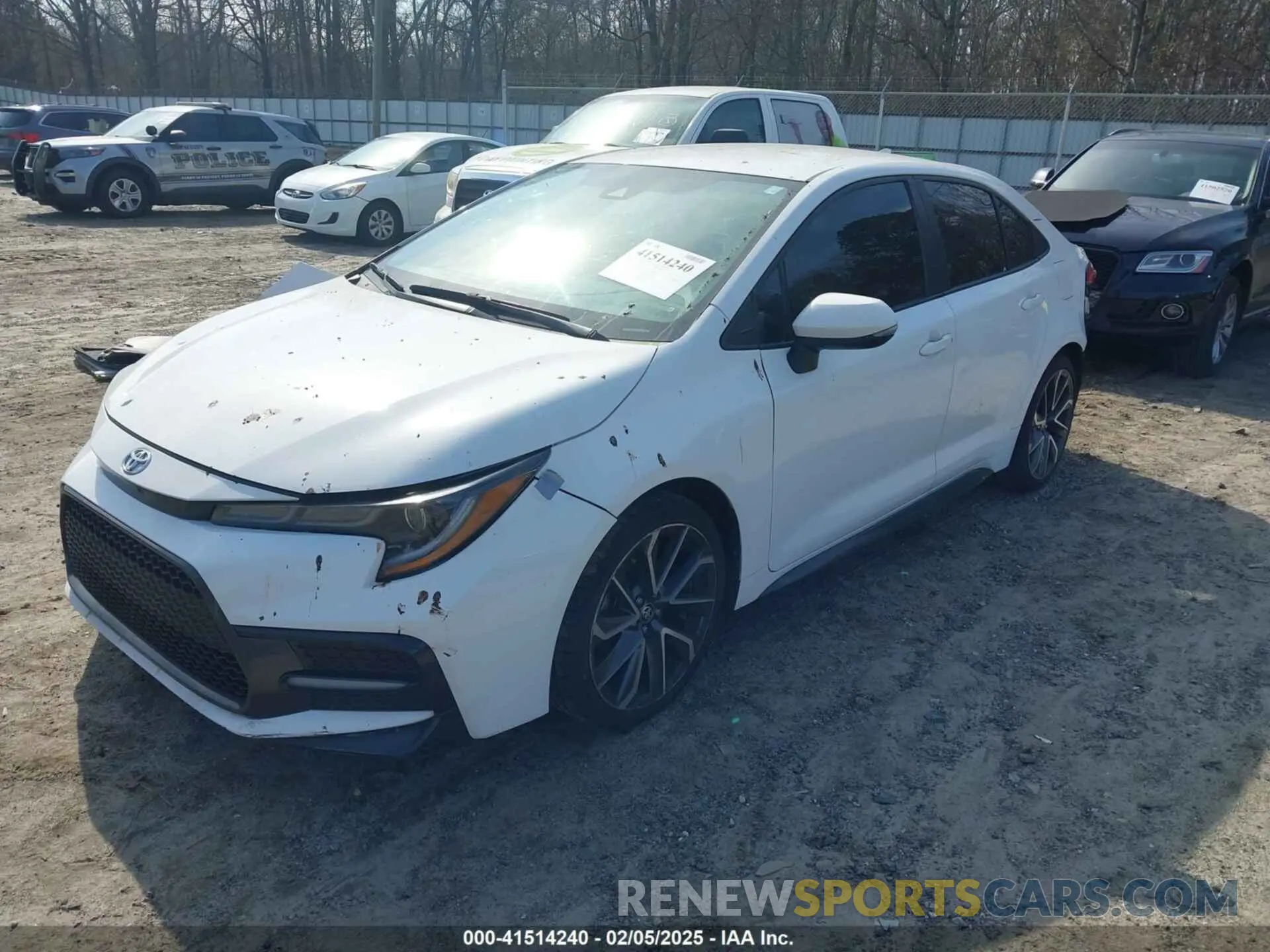 2 Photograph of a damaged car 5YFS4RCE0LP052702 TOYOTA COROLLA 2020