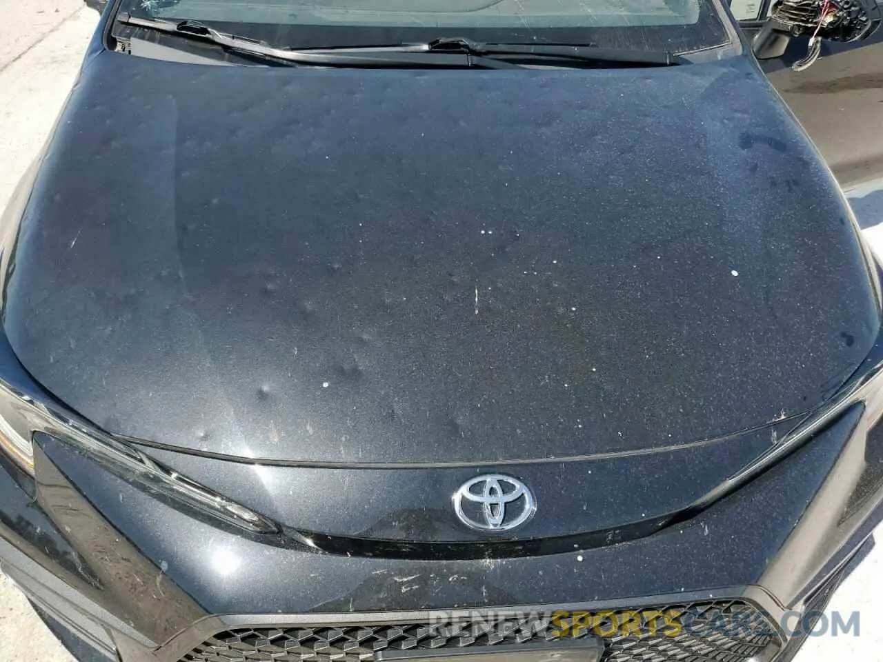 11 Photograph of a damaged car 5YFS4RCE0LP052764 TOYOTA COROLLA 2020