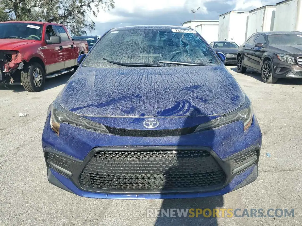 5 Photograph of a damaged car 5YFS4RCE0LP054286 TOYOTA COROLLA 2020