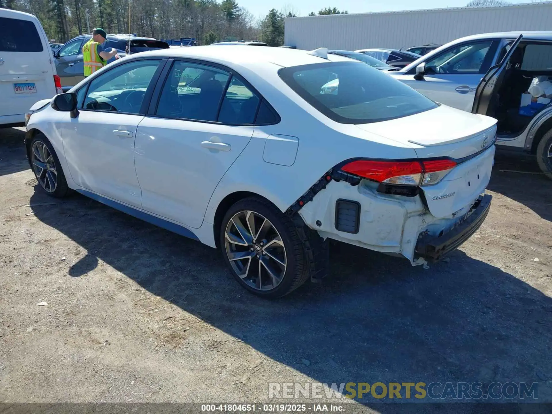 3 Photograph of a damaged car 5YFS4RCE0LP055907 TOYOTA COROLLA 2020