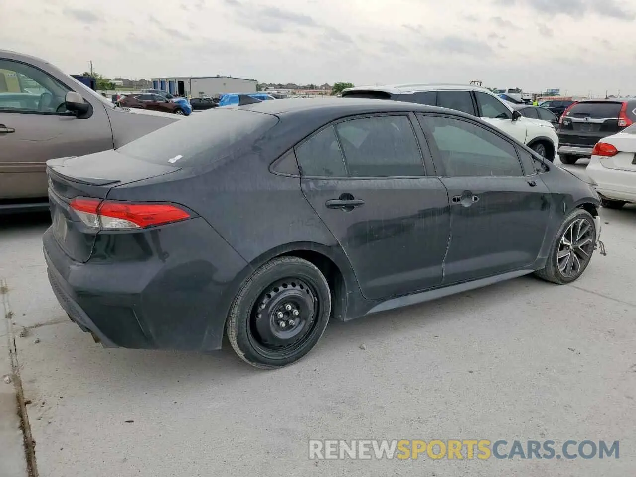 3 Photograph of a damaged car 5YFS4RCE0LP056054 TOYOTA COROLLA 2020