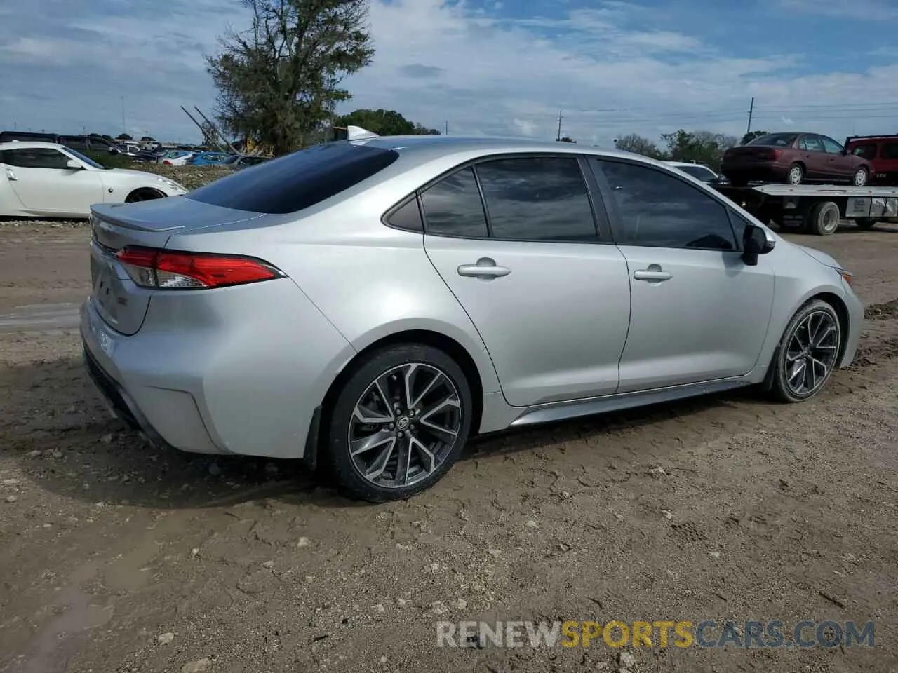 3 Photograph of a damaged car 5YFS4RCE1LP007798 TOYOTA COROLLA 2020