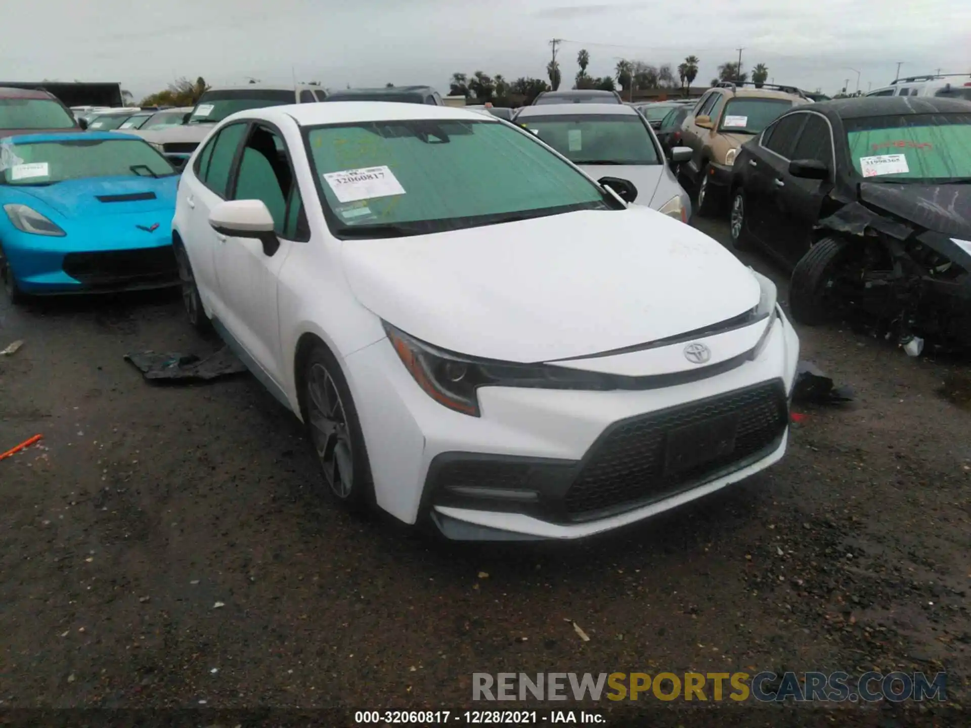 1 Photograph of a damaged car 5YFS4RCE1LP014508 TOYOTA COROLLA 2020