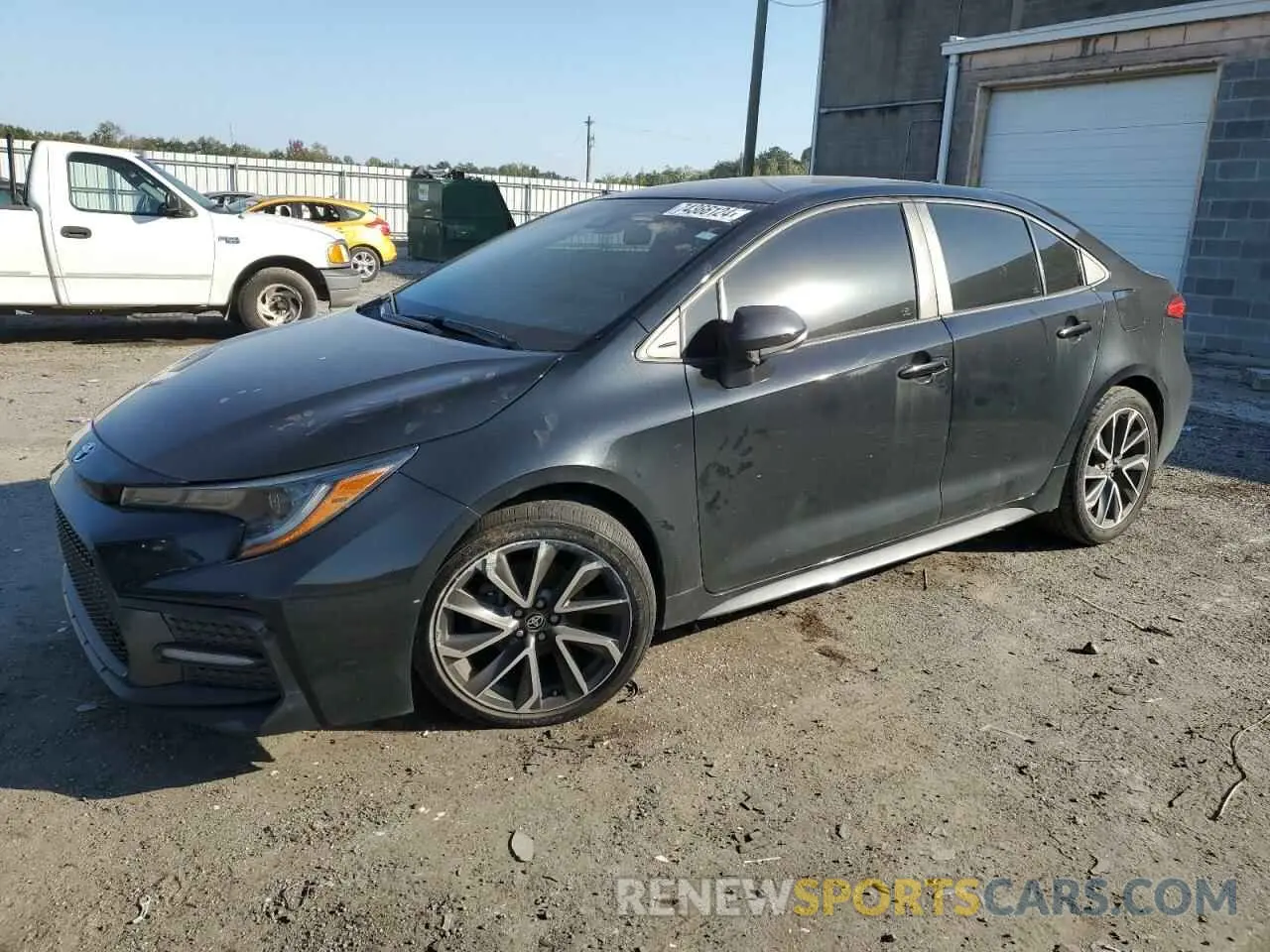 1 Photograph of a damaged car 5YFS4RCE1LP027288 TOYOTA COROLLA 2020