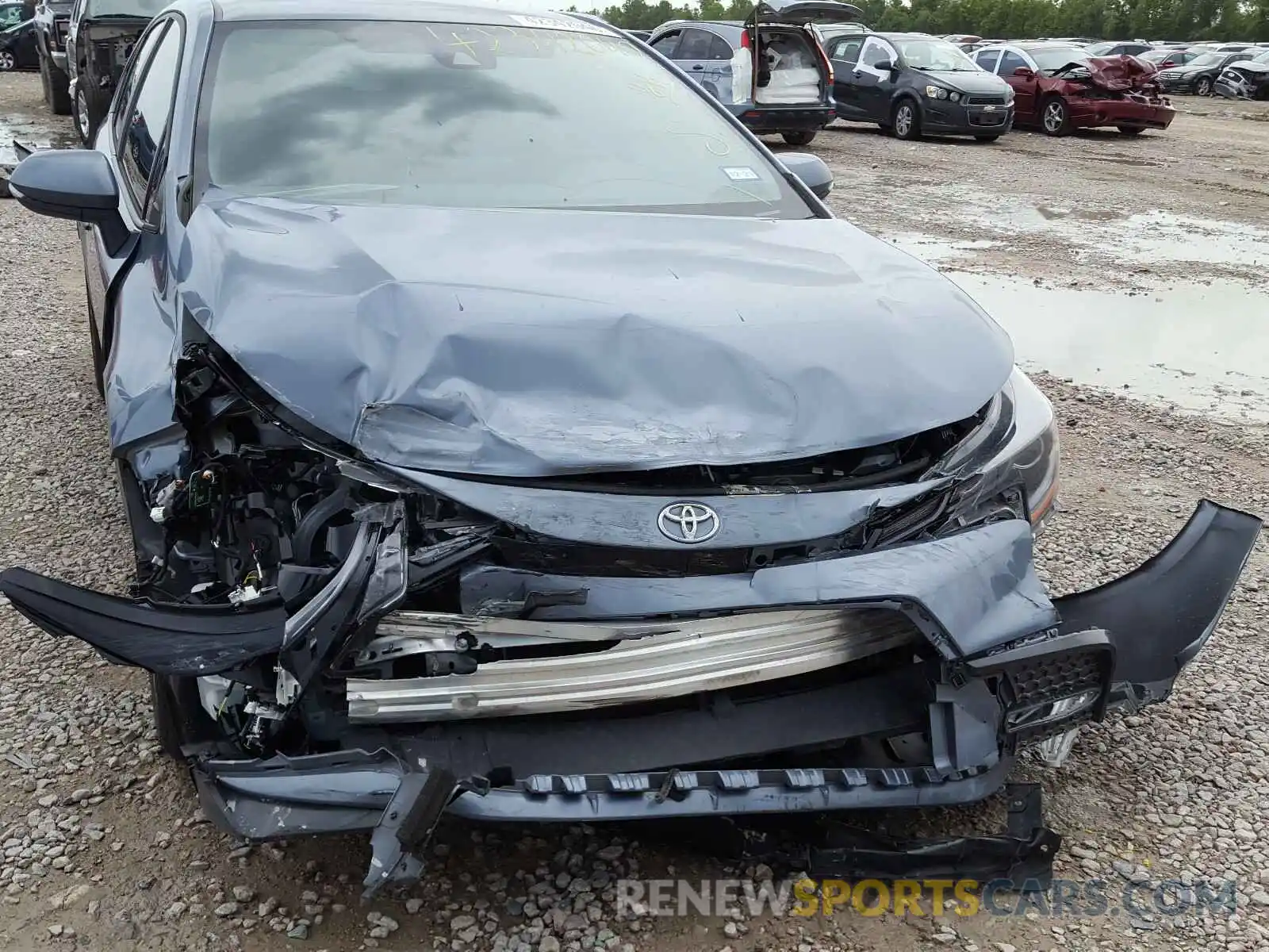 9 Photograph of a damaged car 5YFS4RCE1LP032748 TOYOTA COROLLA 2020