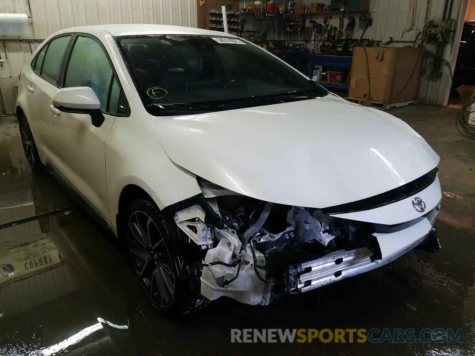 1 Photograph of a damaged car 5YFS4RCE1LP040901 TOYOTA COROLLA 2020