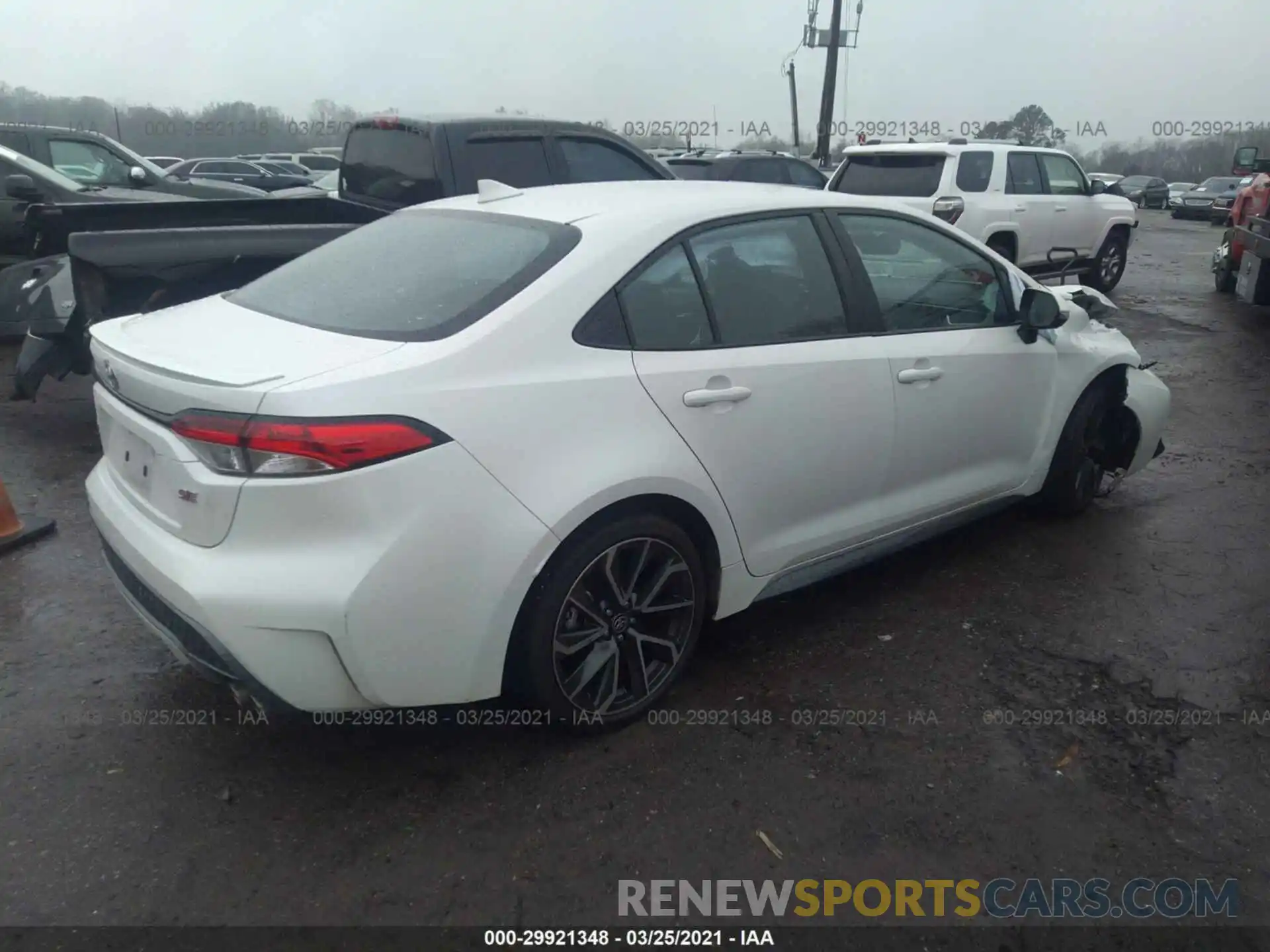 4 Photograph of a damaged car 5YFS4RCE1LP048657 TOYOTA COROLLA 2020