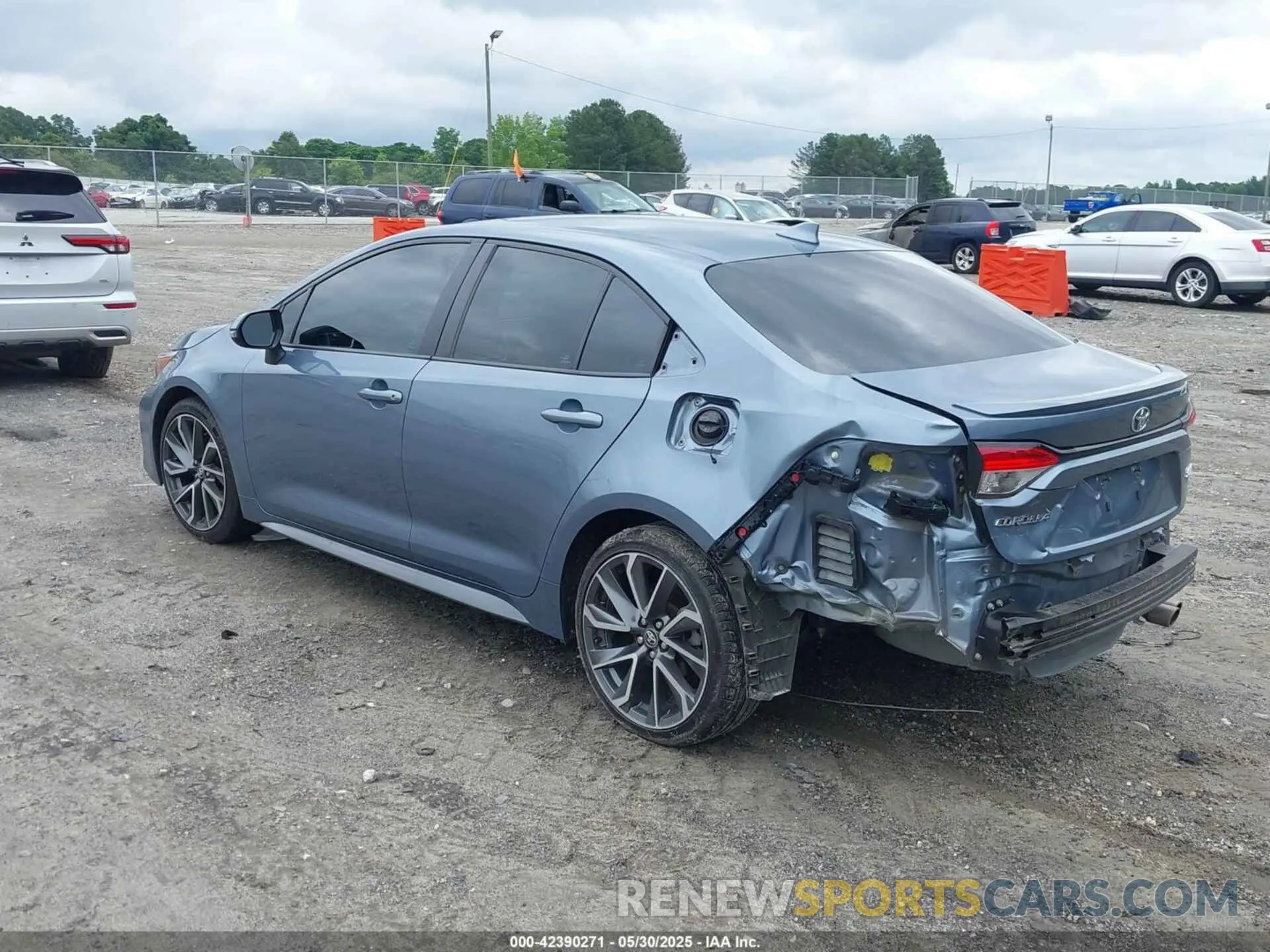 3 Photograph of a damaged car 5YFS4RCE1LP057357 TOYOTA COROLLA 2020