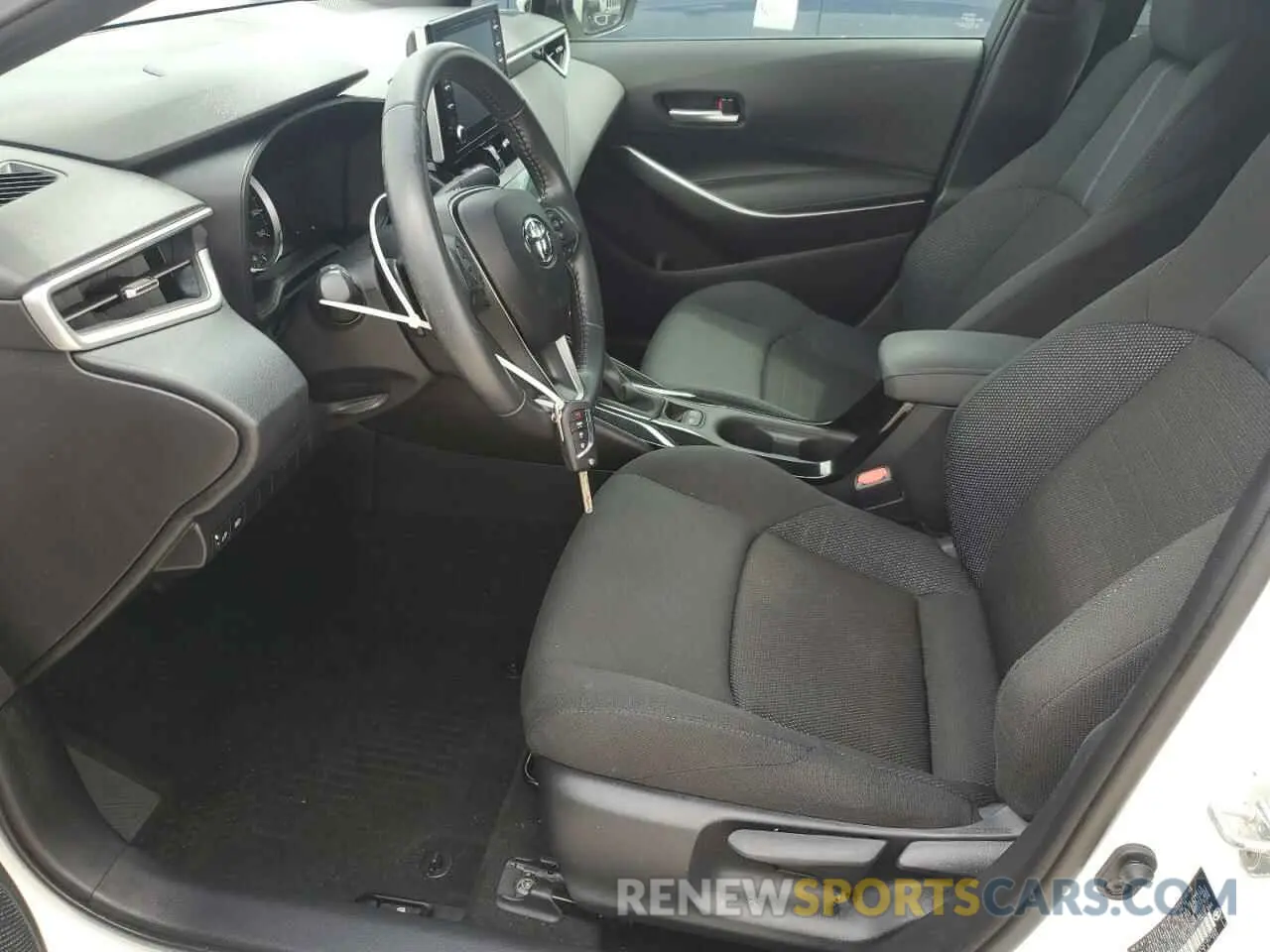 7 Photograph of a damaged car 5YFS4RCE2LP020723 TOYOTA COROLLA 2020