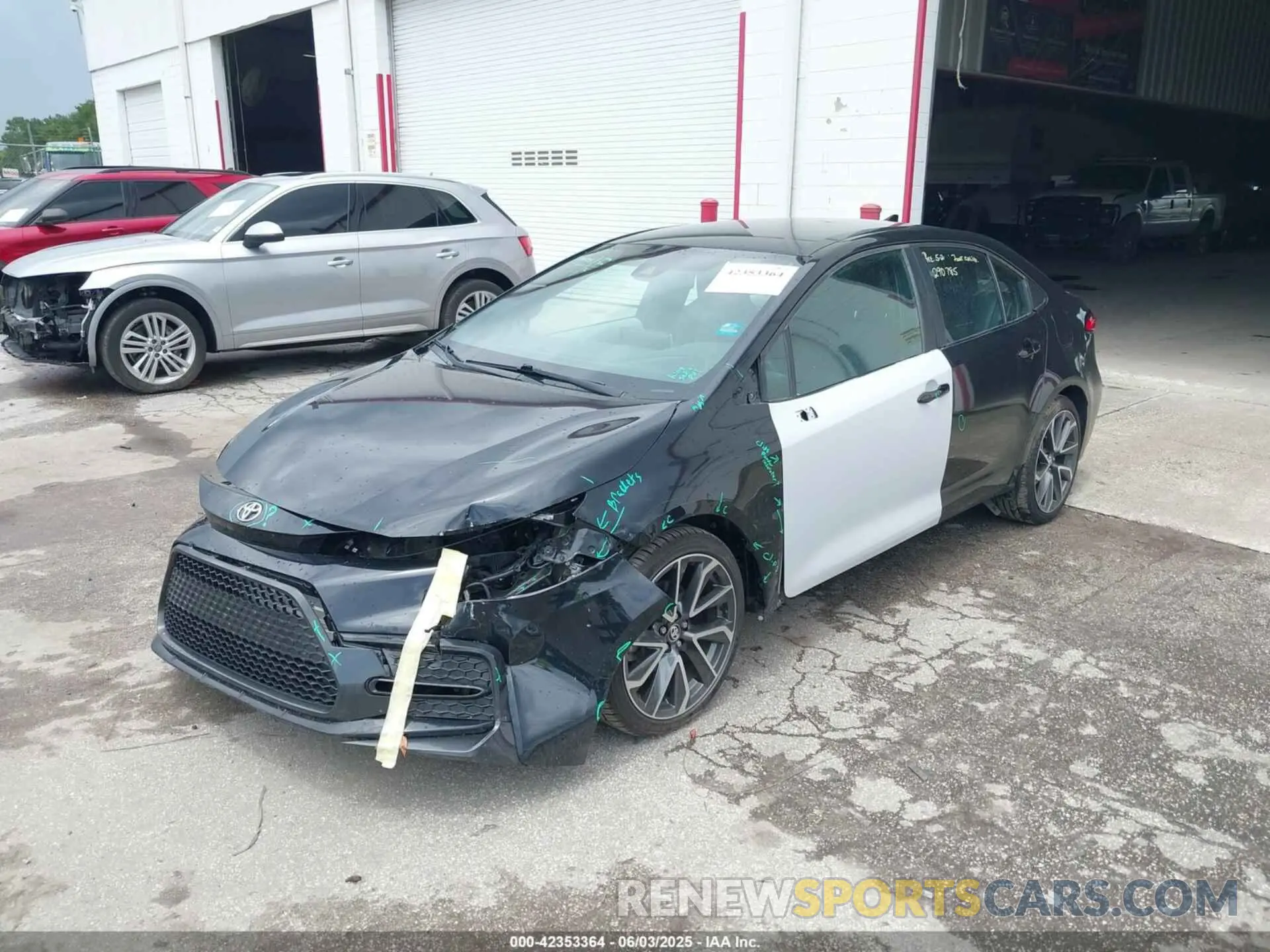 2 Photograph of a damaged car 5YFS4RCE2LP026313 TOYOTA COROLLA 2020