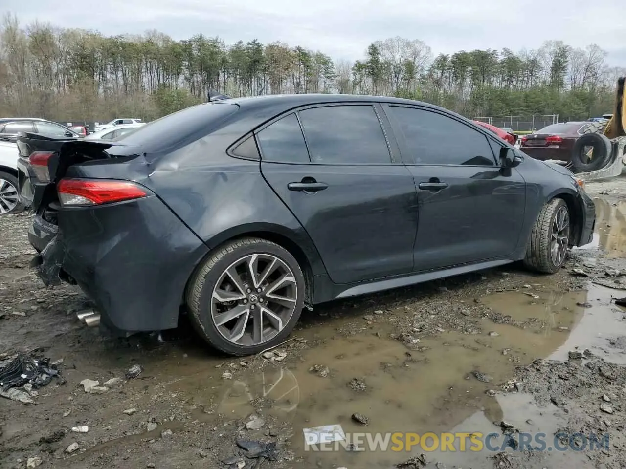 3 Photograph of a damaged car 5YFS4RCE2LP032726 TOYOTA COROLLA 2020