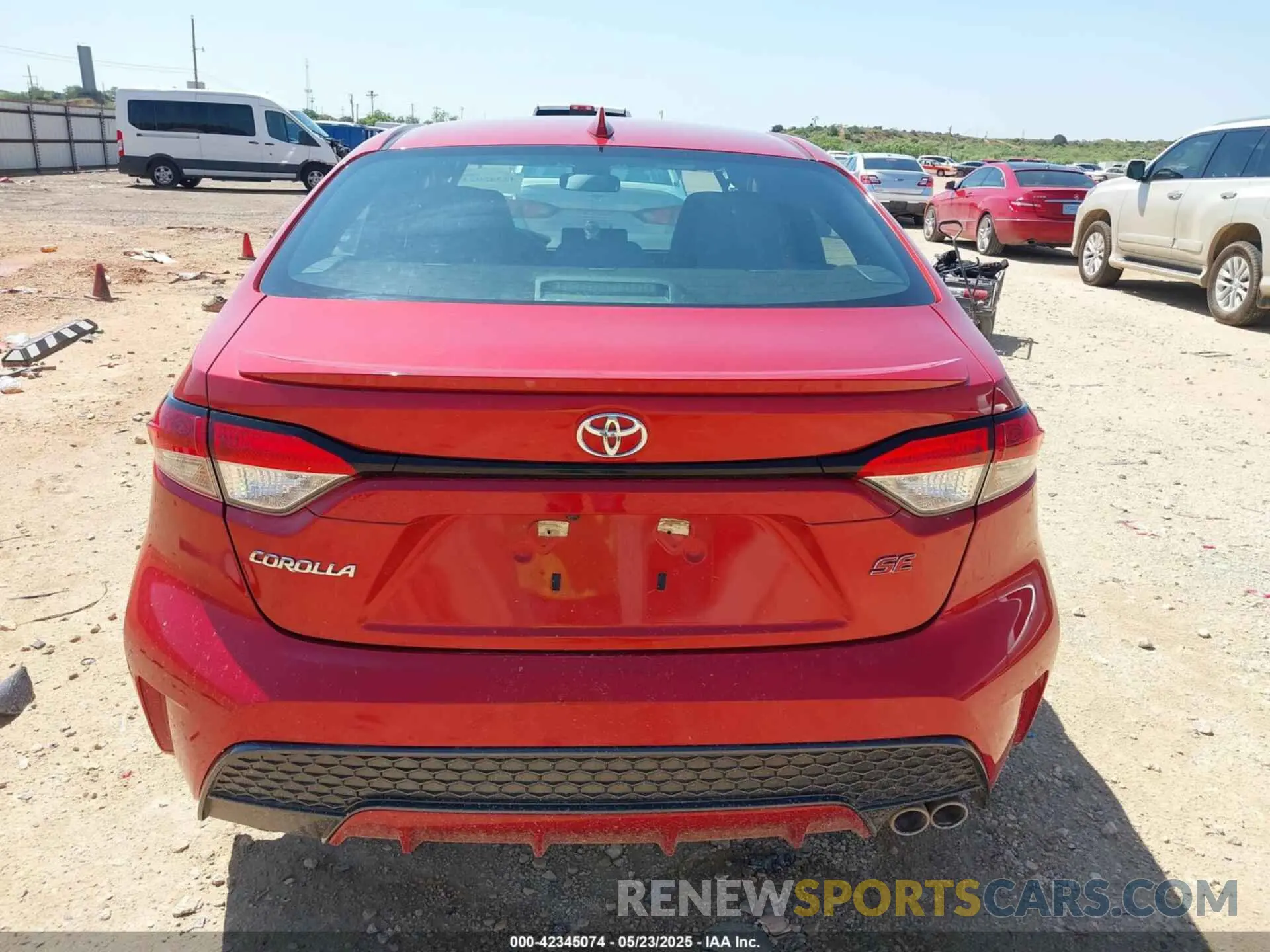 16 Photograph of a damaged car 5YFS4RCE2LP037201 TOYOTA COROLLA 2020