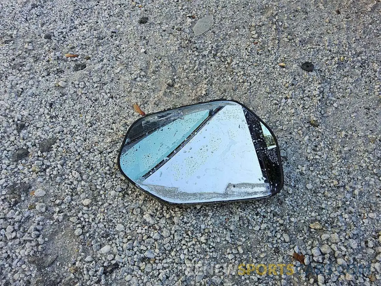 12 Photograph of a damaged car 5YFS4RCE2LP047243 TOYOTA COROLLA 2020
