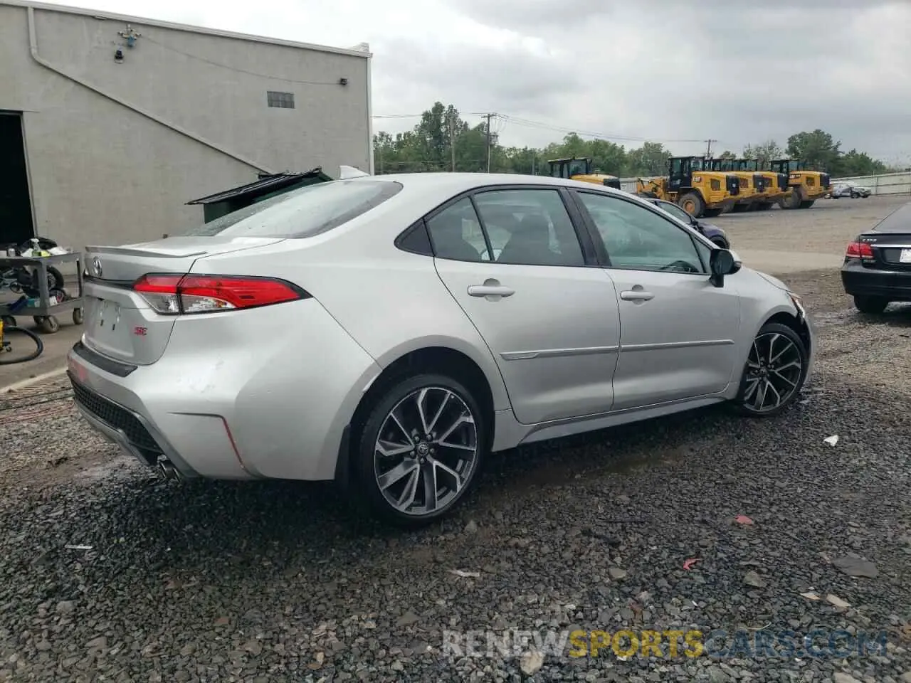 3 Photograph of a damaged car 5YFS4RCE2LP050272 TOYOTA COROLLA 2020