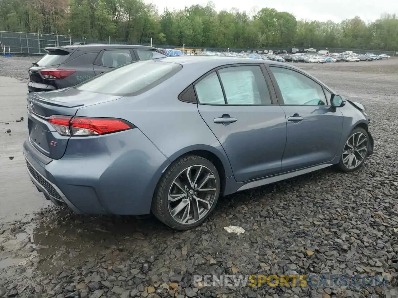 3 Photograph of a damaged car 5YFS4RCE2LP056413 TOYOTA COROLLA 2020