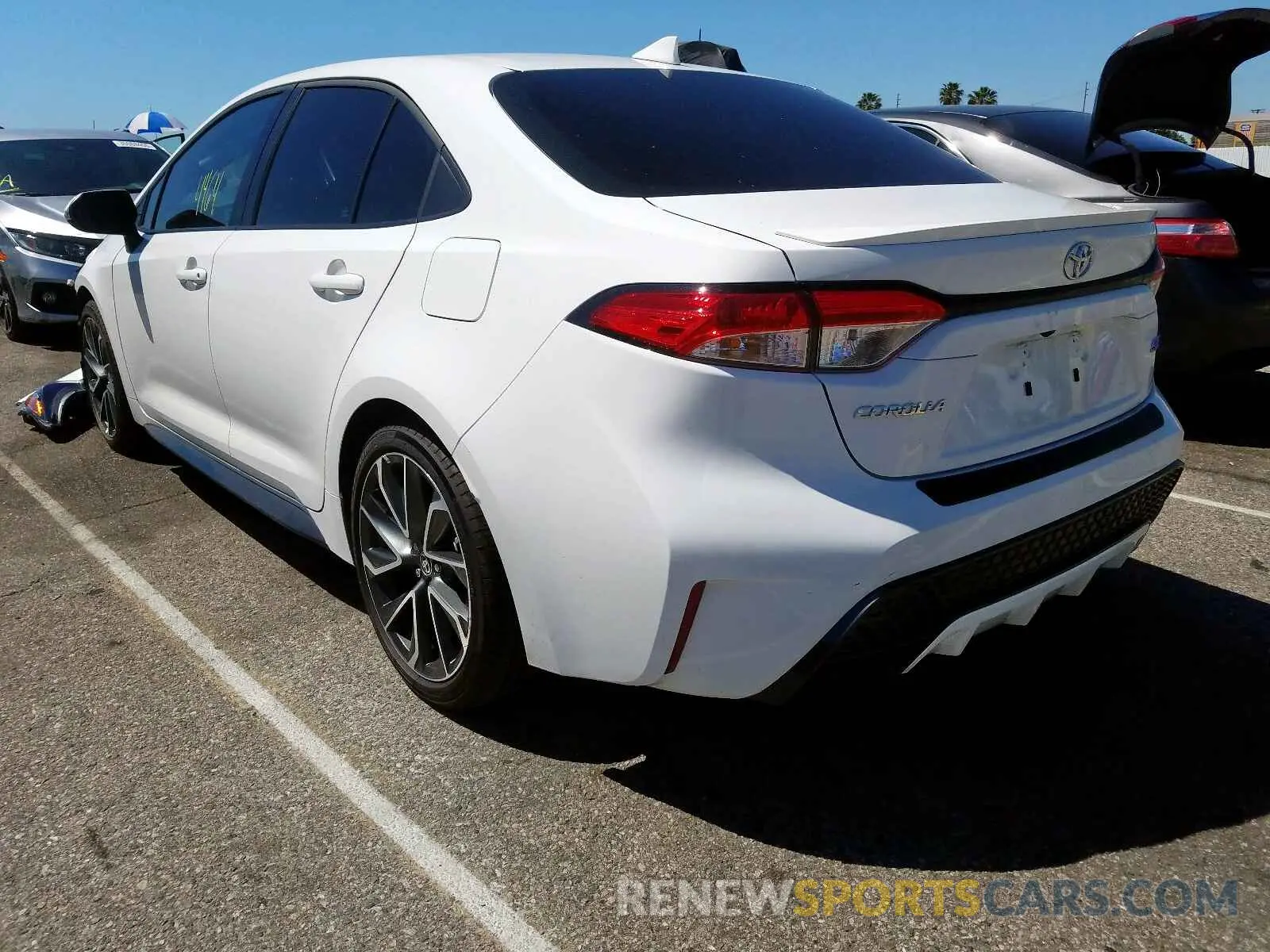 3 Photograph of a damaged car 5YFS4RCE3LP015336 TOYOTA COROLLA 2020