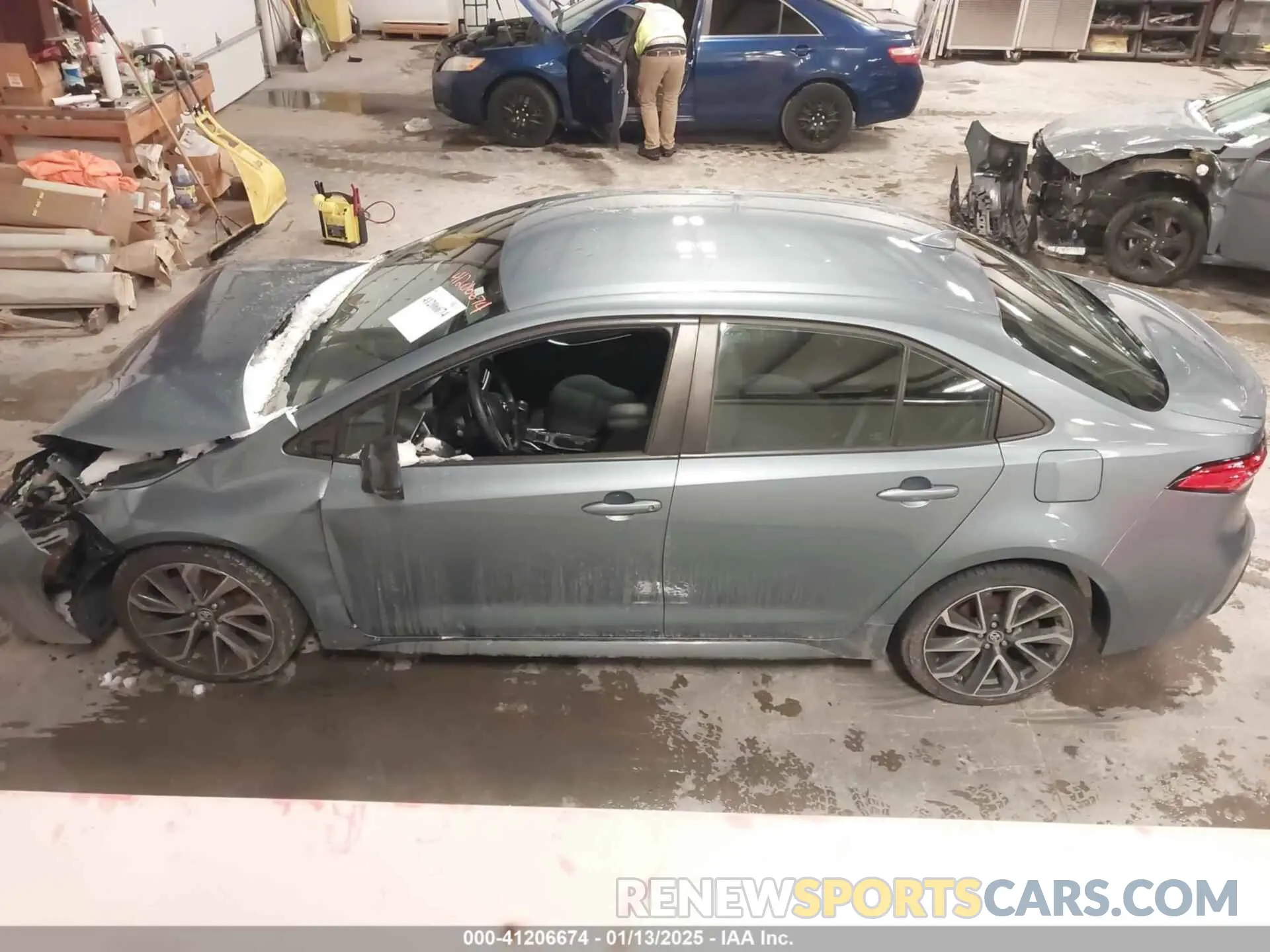 14 Photograph of a damaged car 5YFS4RCE3LP031312 TOYOTA COROLLA 2020