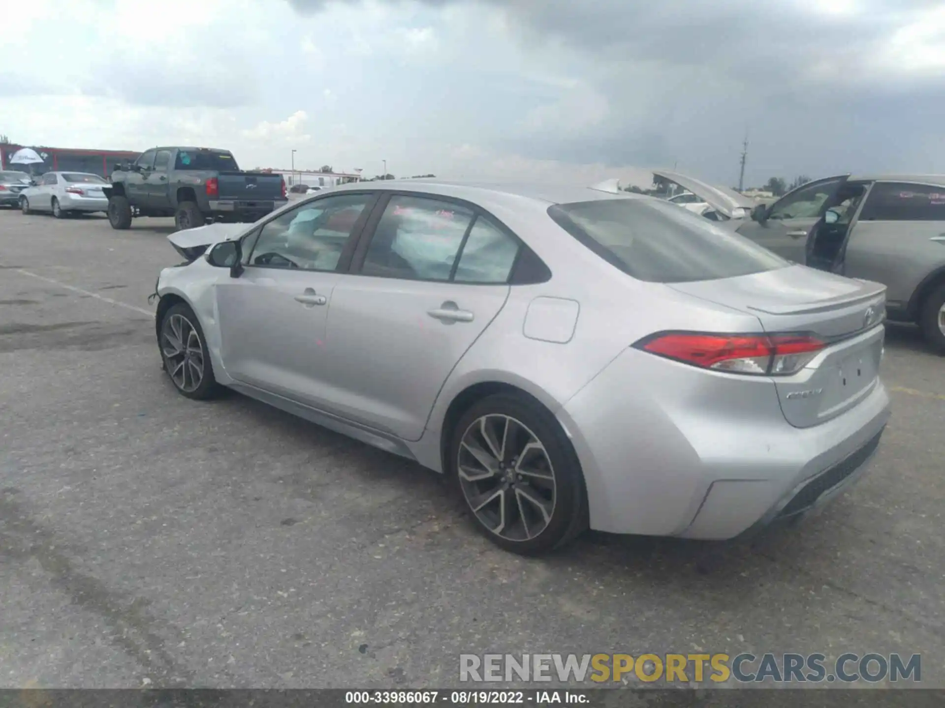 3 Photograph of a damaged car 5YFS4RCE3LP034551 TOYOTA COROLLA 2020