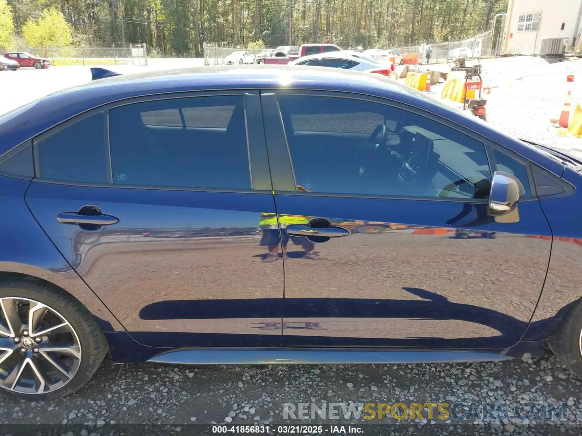 14 Photograph of a damaged car 5YFS4RCE3LP041483 TOYOTA COROLLA 2020