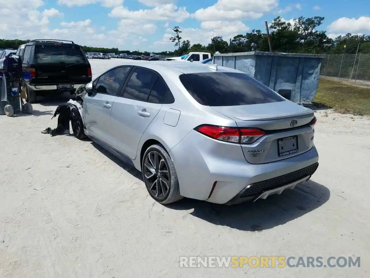 3 Photograph of a damaged car 5YFS4RCE3LP043198 TOYOTA COROLLA 2020