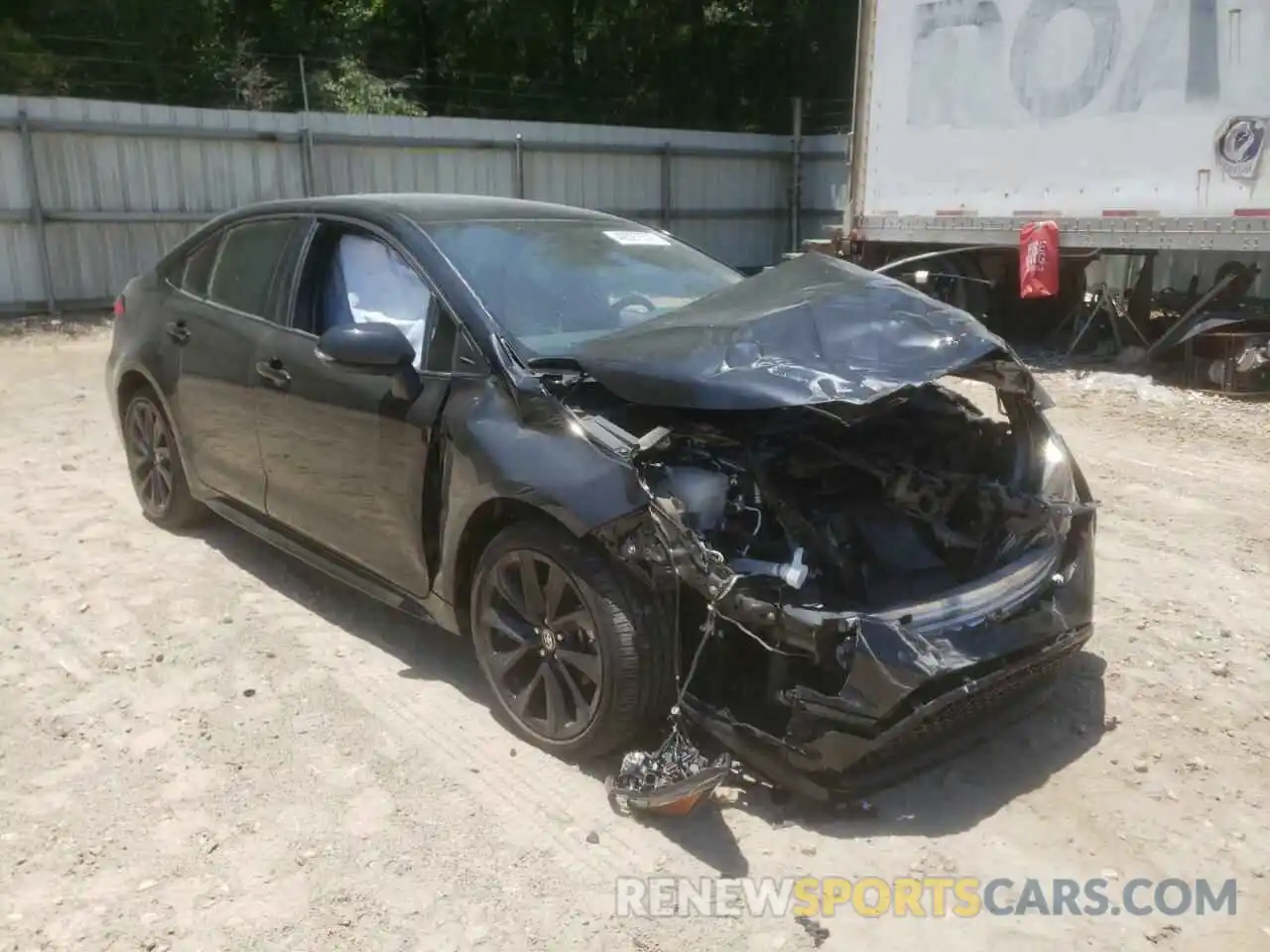 1 Photograph of a damaged car 5YFS4RCE3LP046103 TOYOTA COROLLA 2020