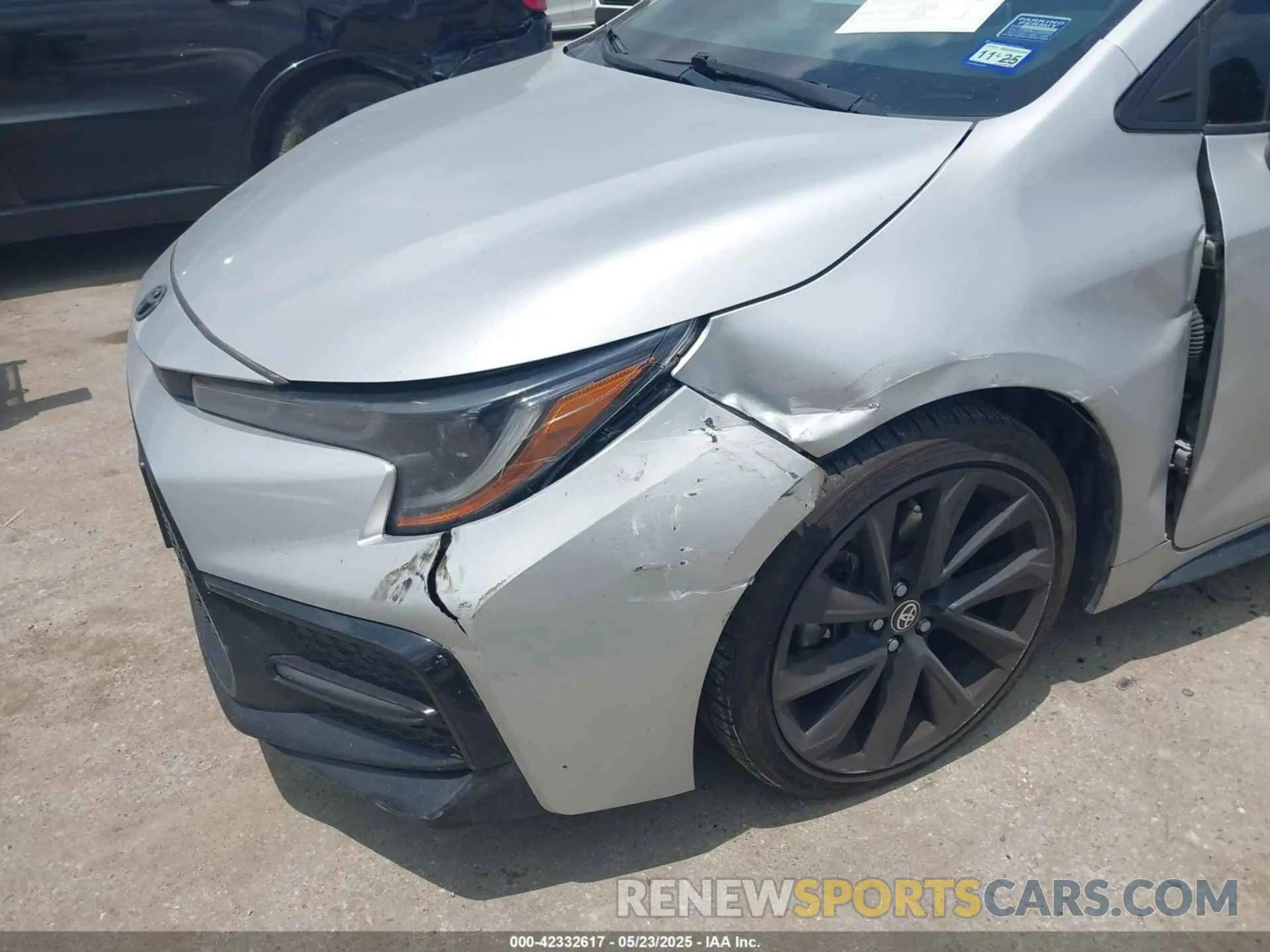 6 Photograph of a damaged car 5YFS4RCE3LP046389 TOYOTA COROLLA 2020