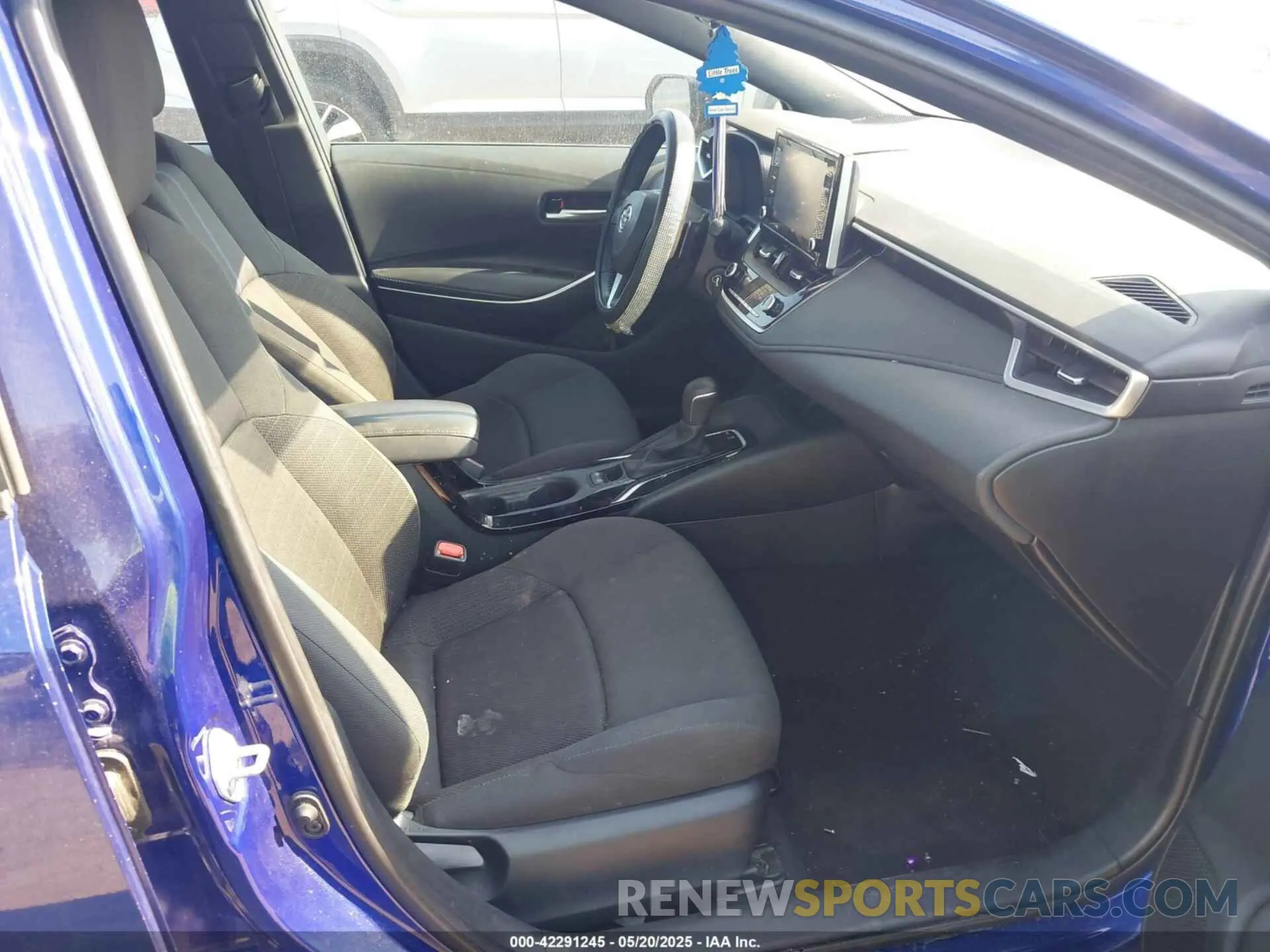 5 Photograph of a damaged car 5YFS4RCE3LP046439 TOYOTA COROLLA 2020
